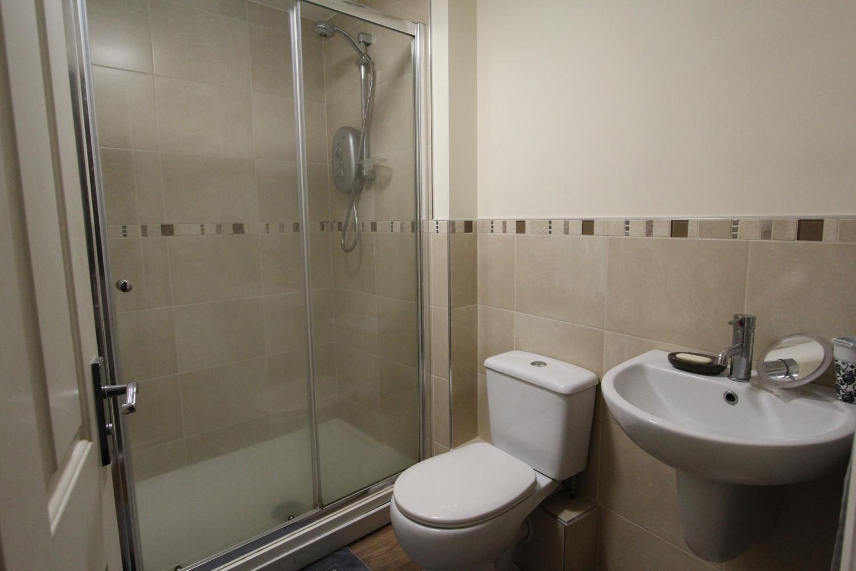 One-Bedroom Apartment - Photo 24