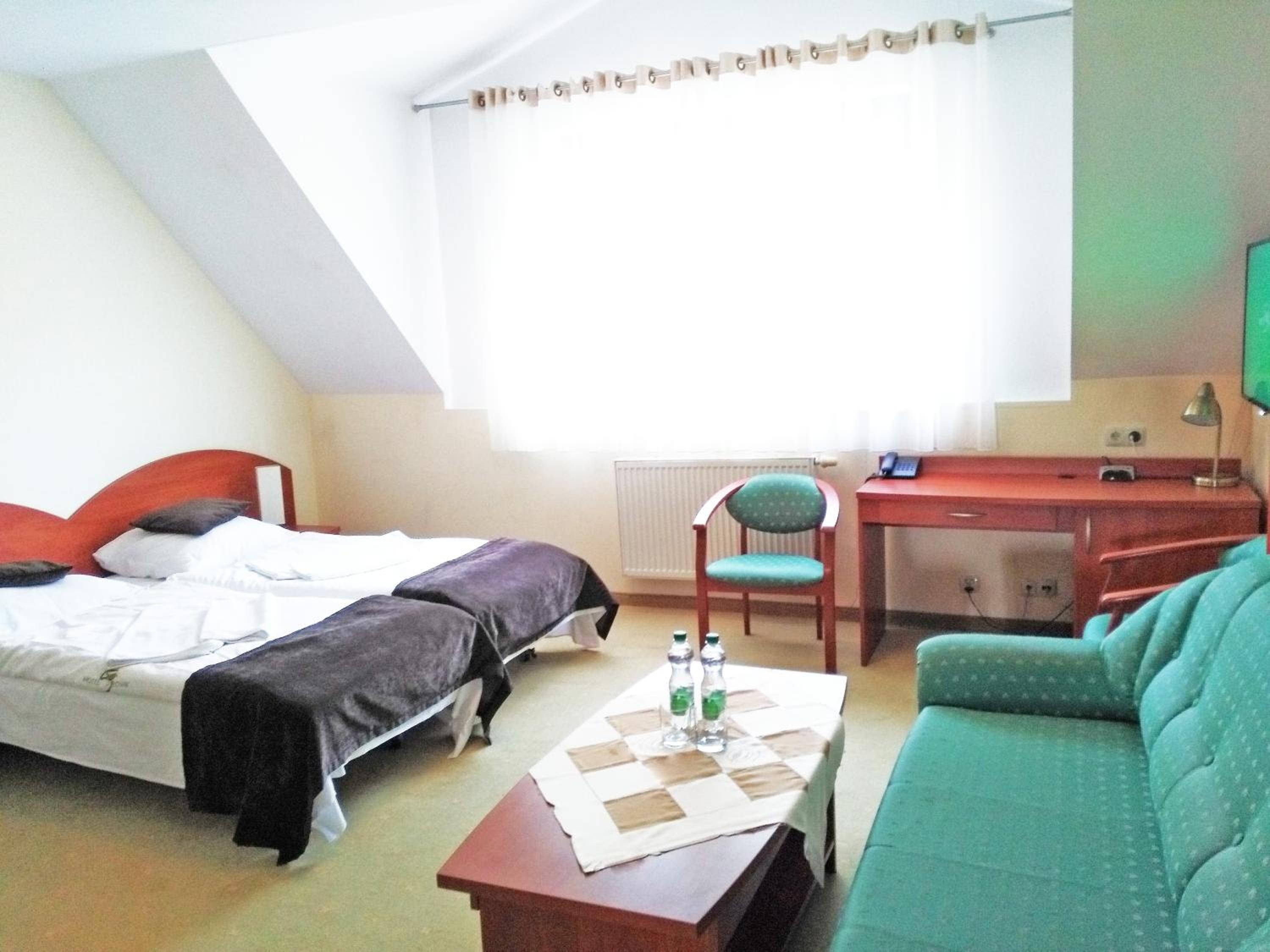 Standard Double Room photo 3