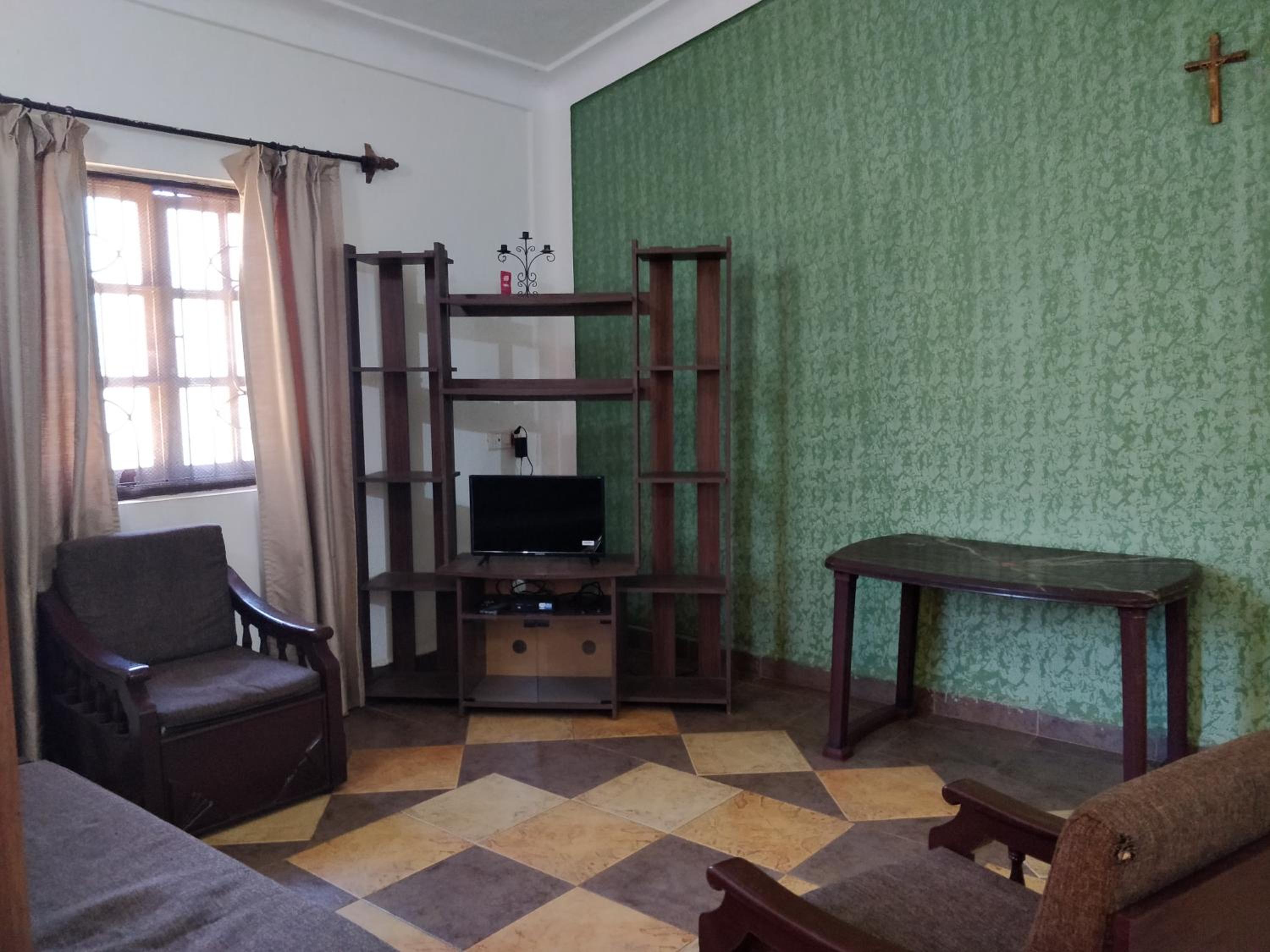 Two-Bedroom Apartment - Photo 7