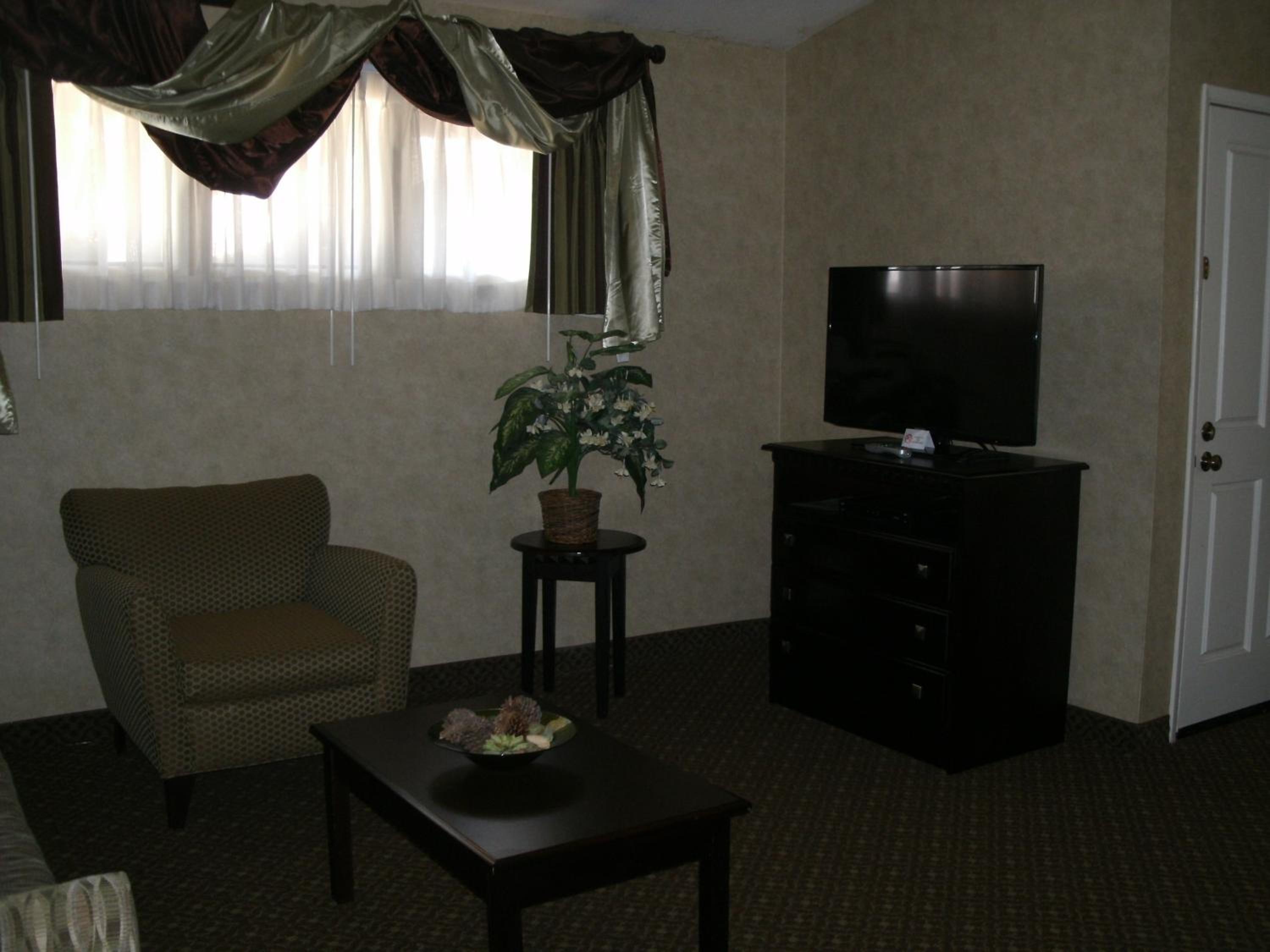 King Suite - Photo 6