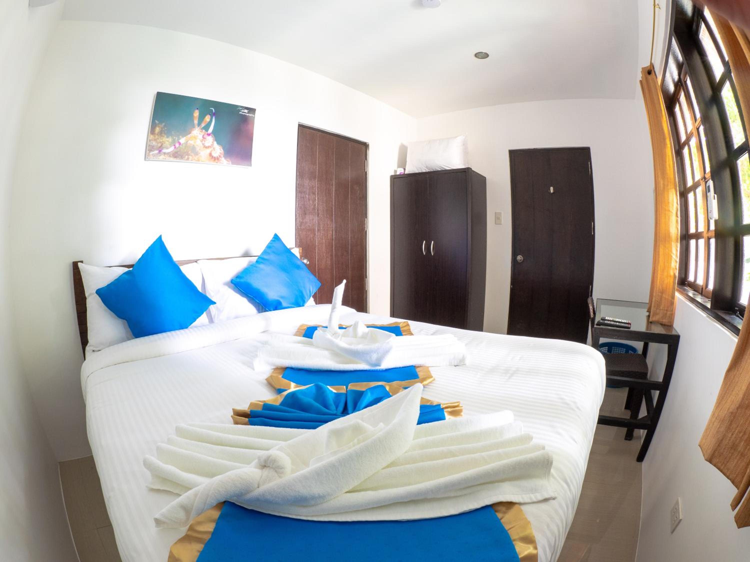 Small Double Room - Photo 2