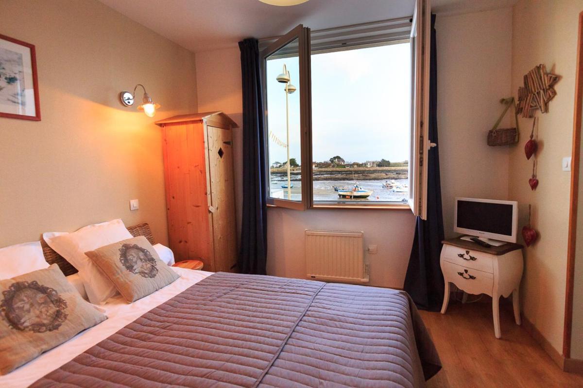 Apartment with Sea View - Photo 6