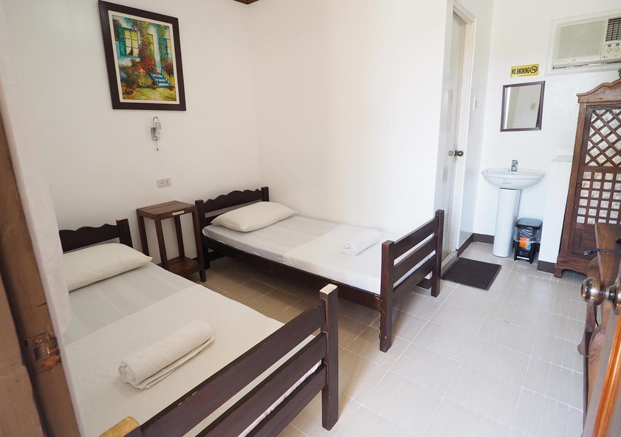 Budget Double Room photo 1
