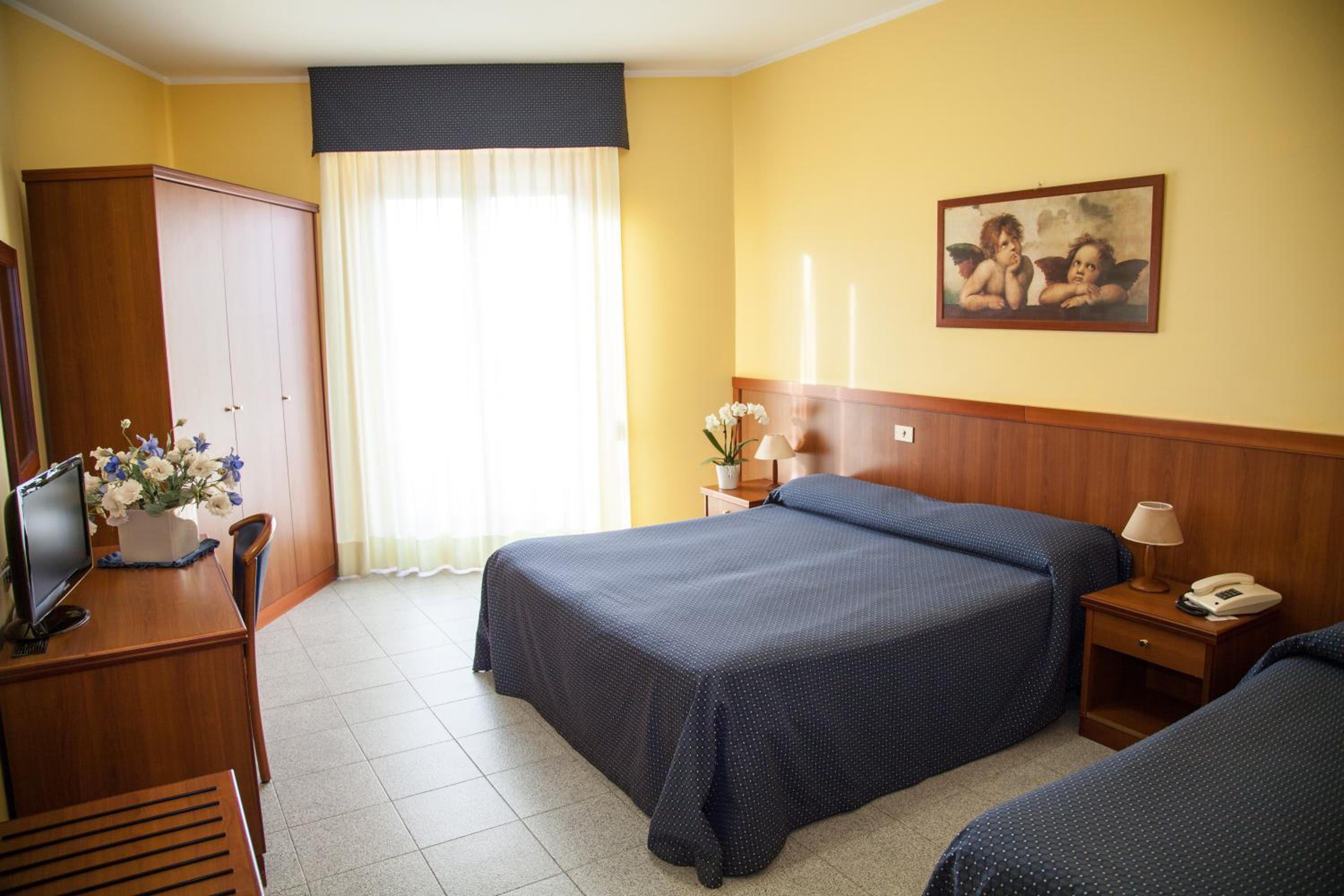 Double Room - Photo 1
