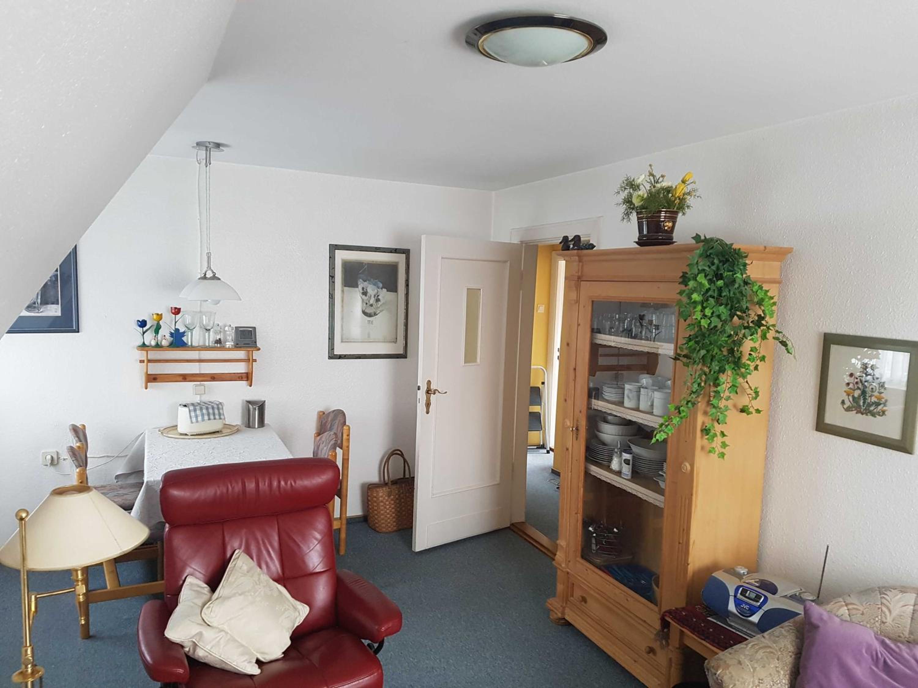 One-Bedroom Apartment with Shower photo 3