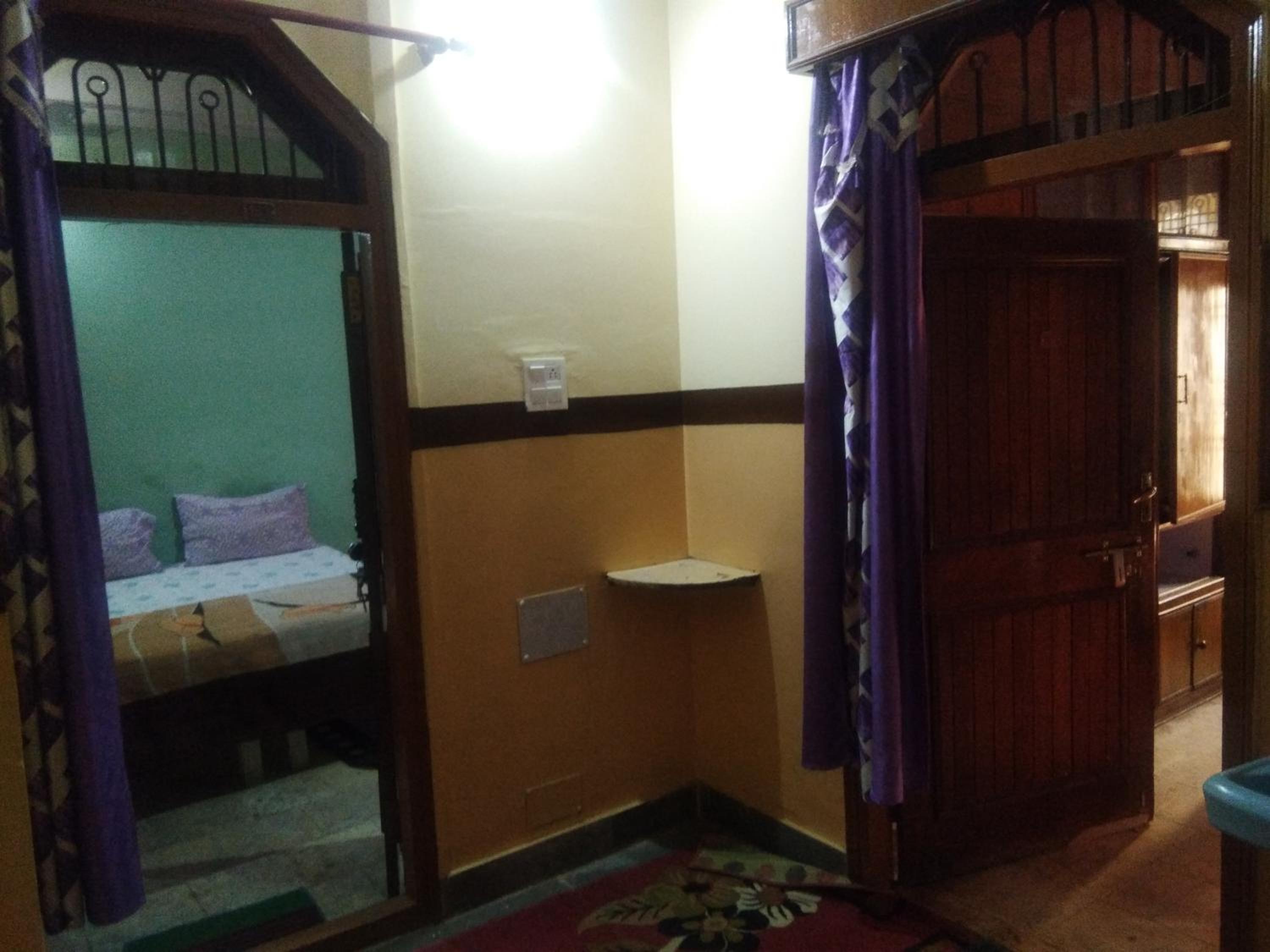 Family Room - Photo 23