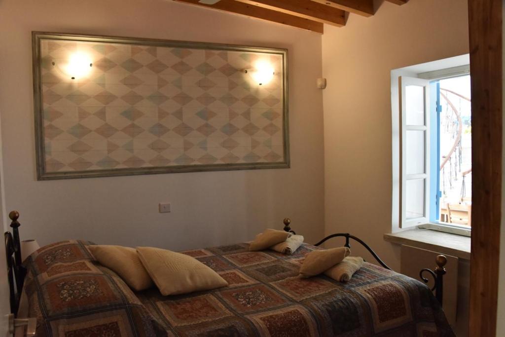 One-Bedroom House - Photo 3