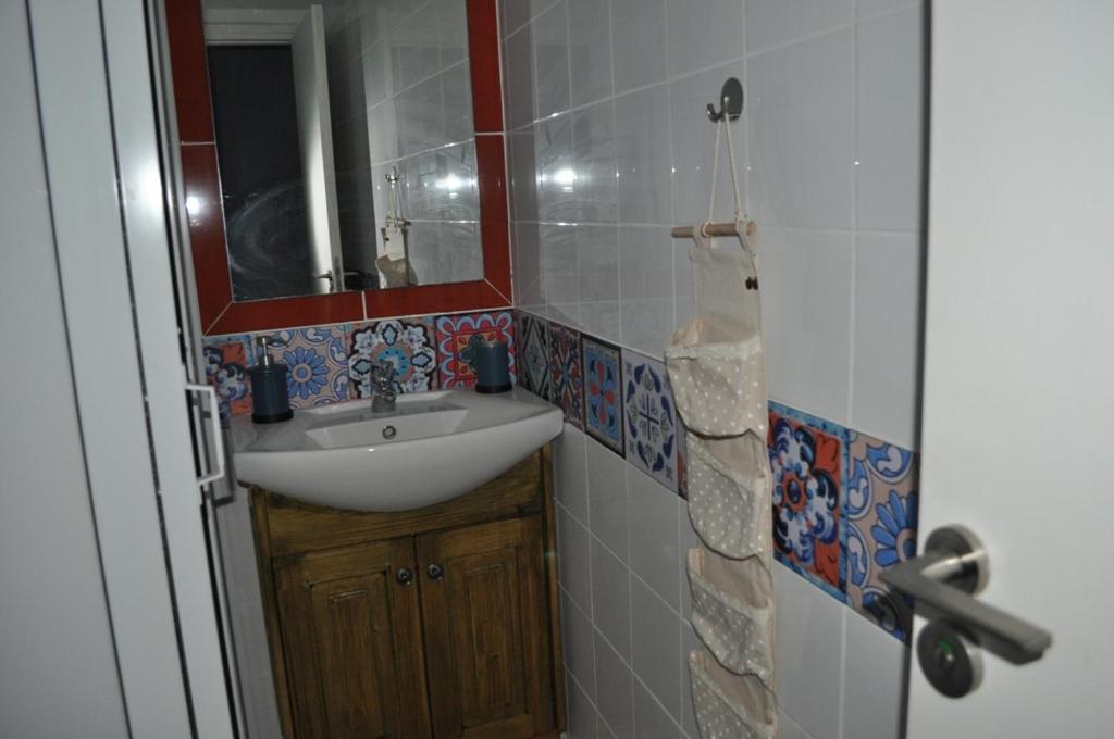 Two-Bedroom Apartment - Photo 11