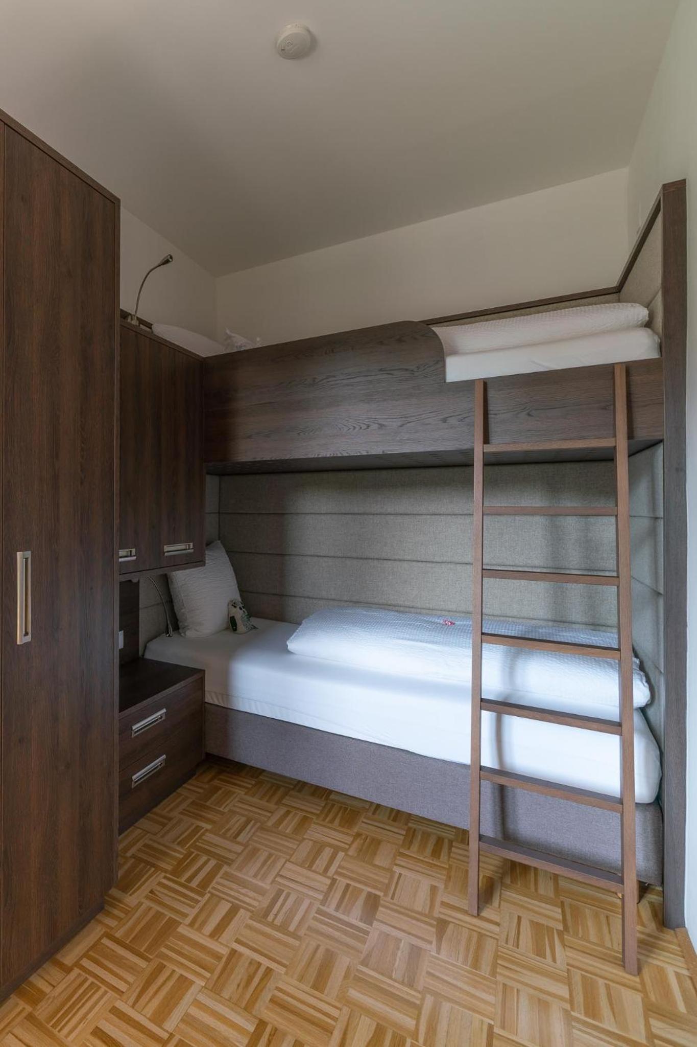 Apartment - Photo 8