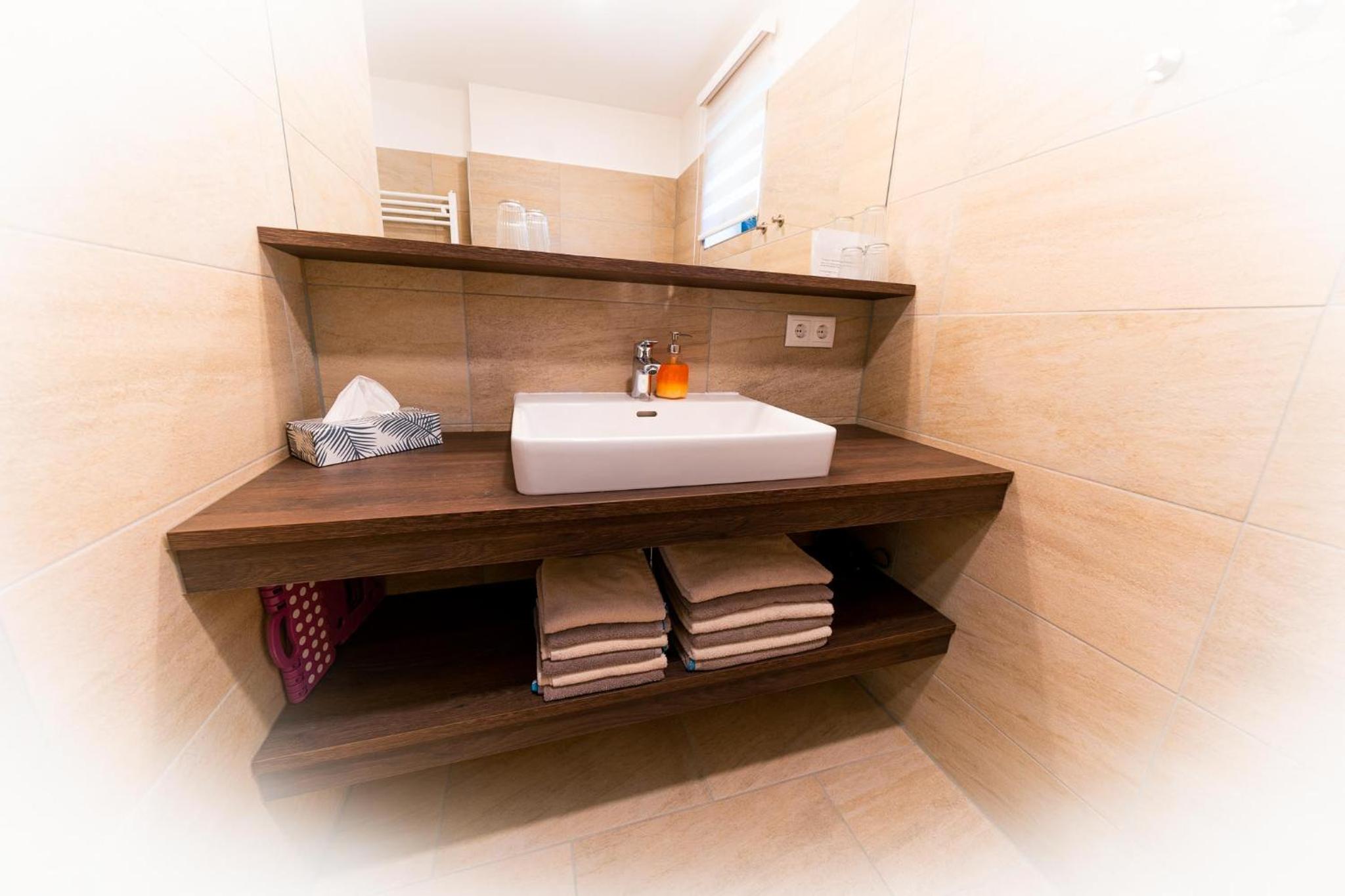 One-Bedroom Apartment with Balcony - Photo 2