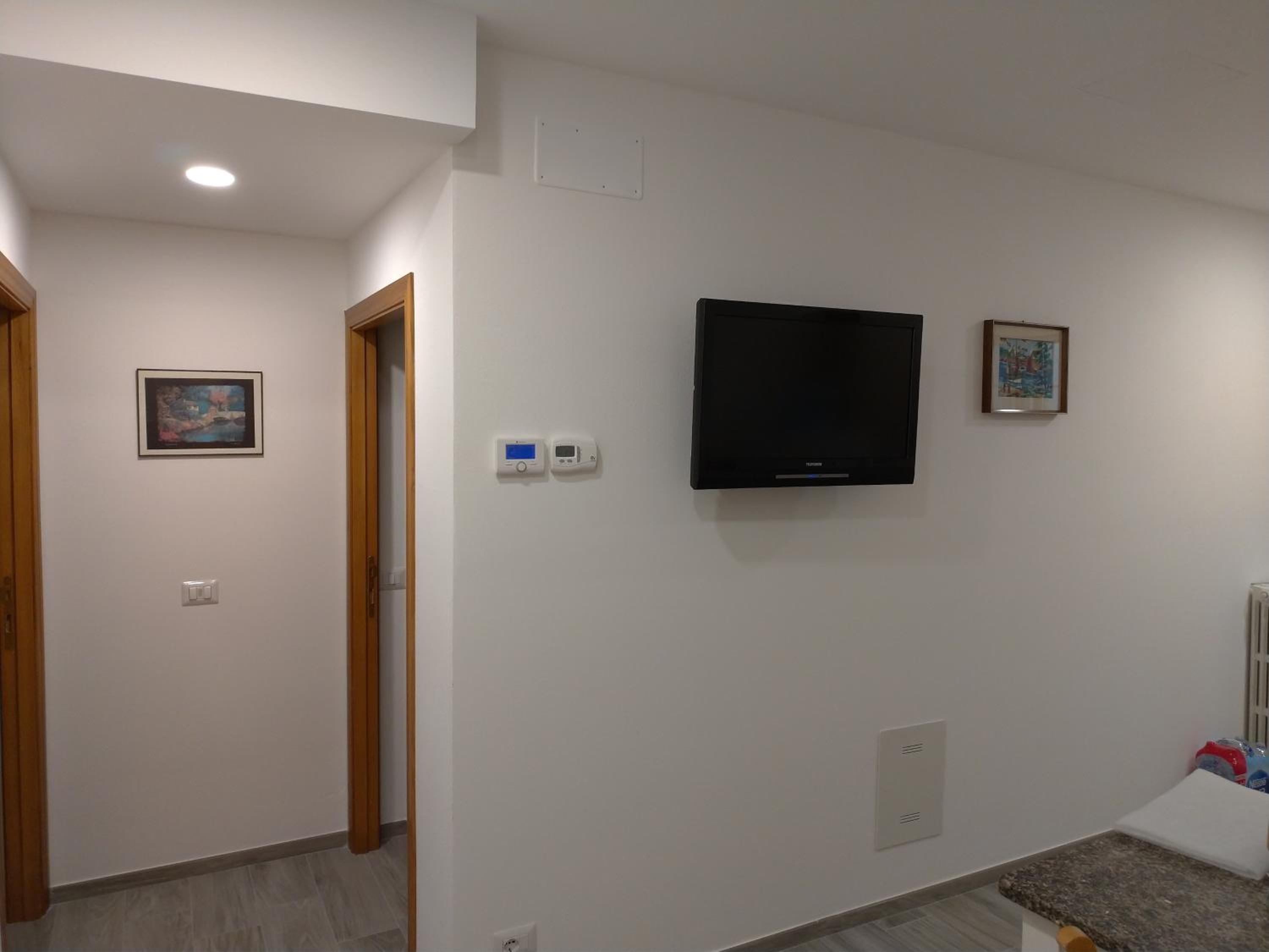 Two-Bedroom Apartment photo 3