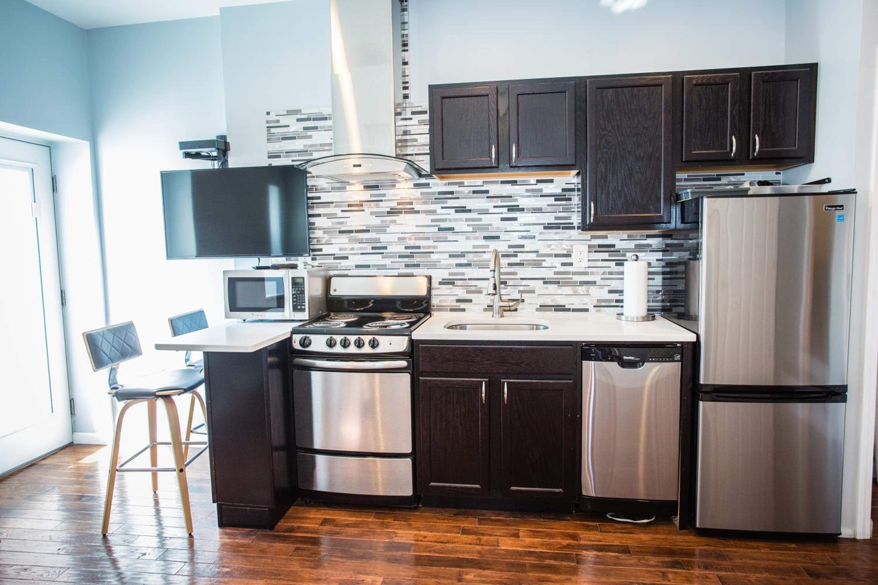Studio Apartment - Photo 7