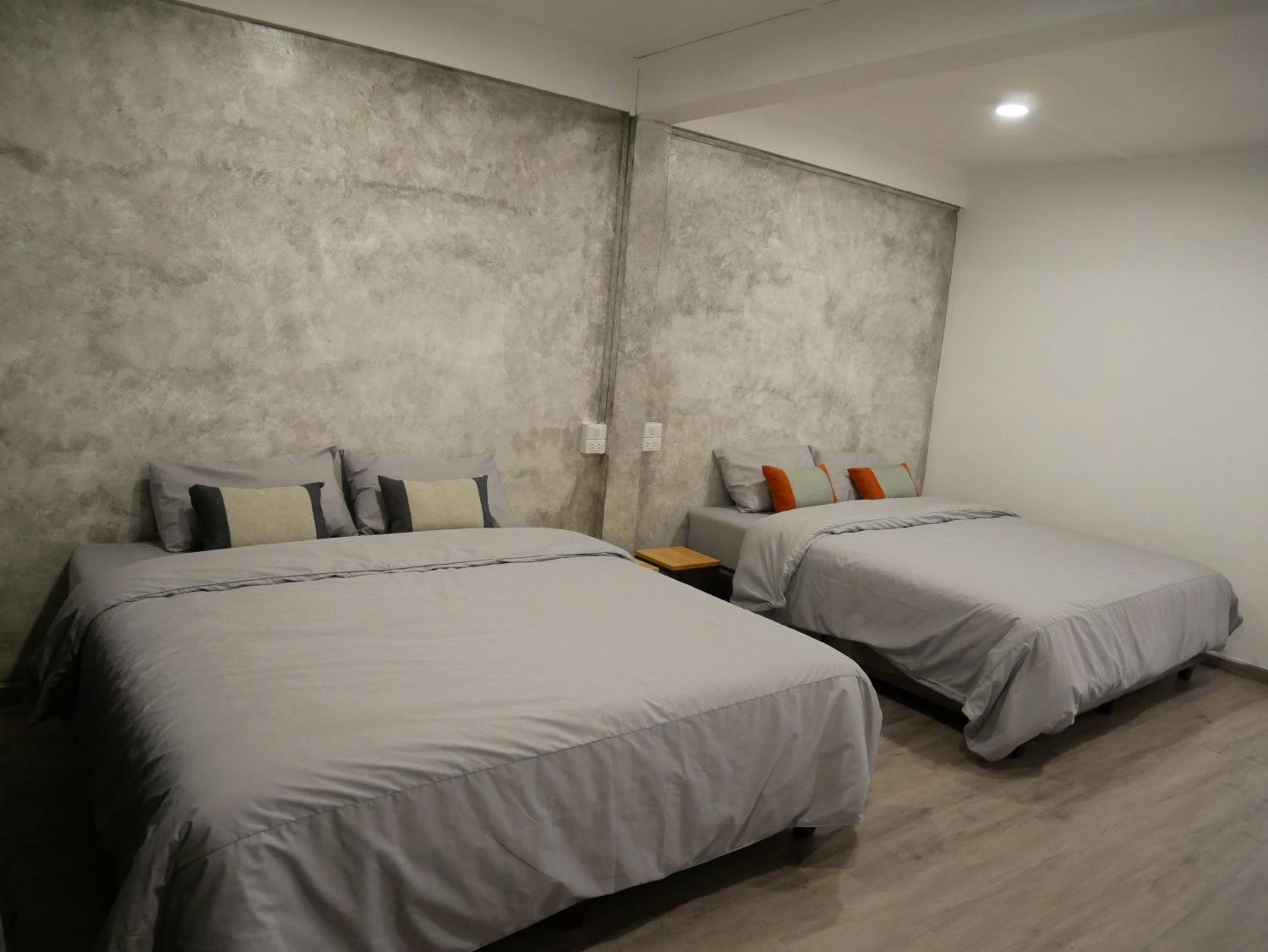 King Room With Two King Beds photo 2