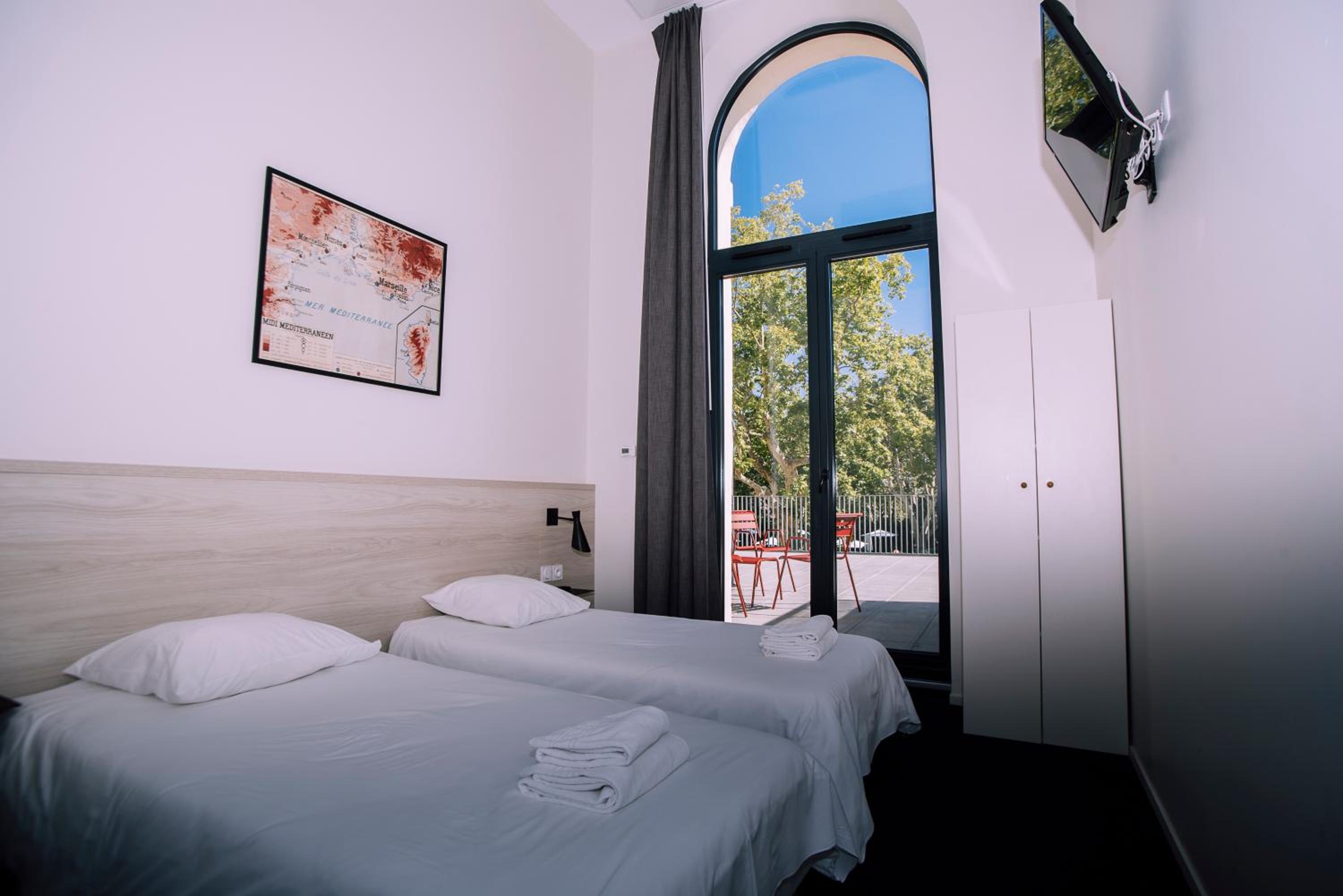 Triple Room with Private Bathroom photo 2