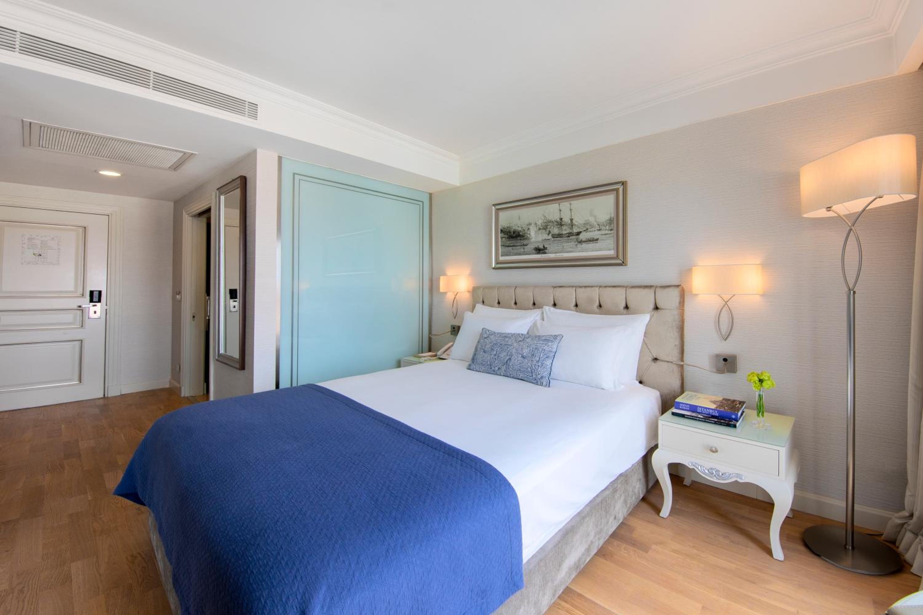Standard Room photo 2