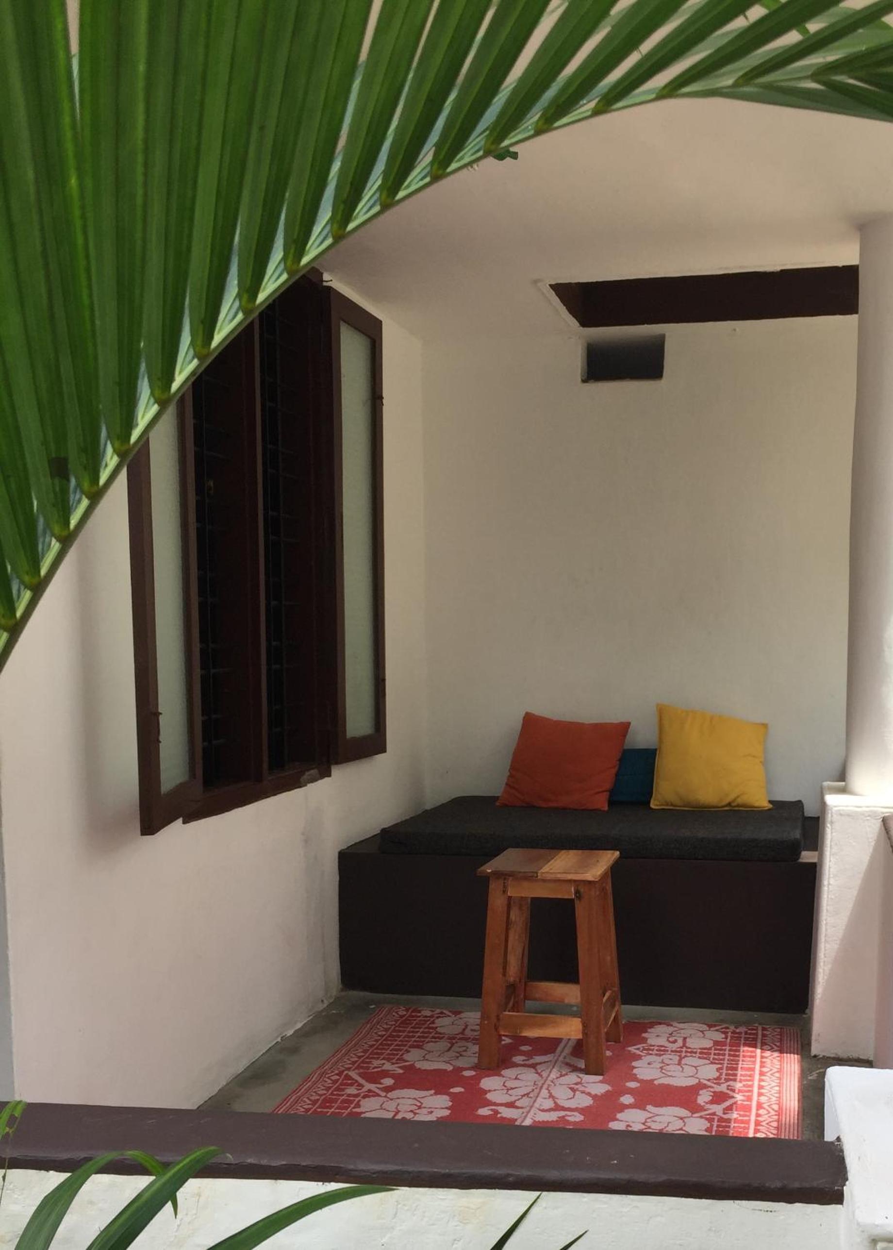 Budget Queen Non AC(Ground floor) - Photo 1