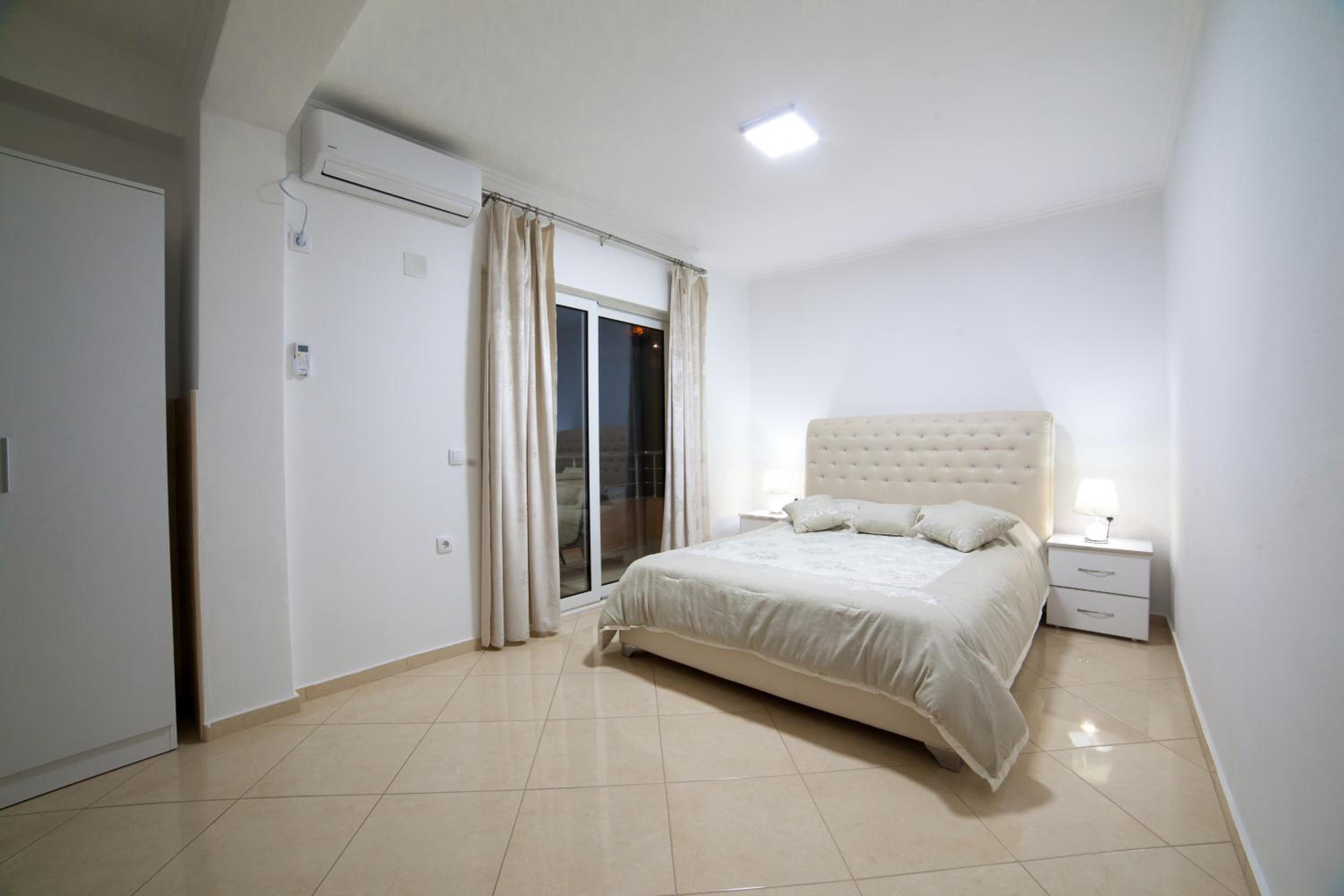 Double Room With Balcony And Partial Sea View