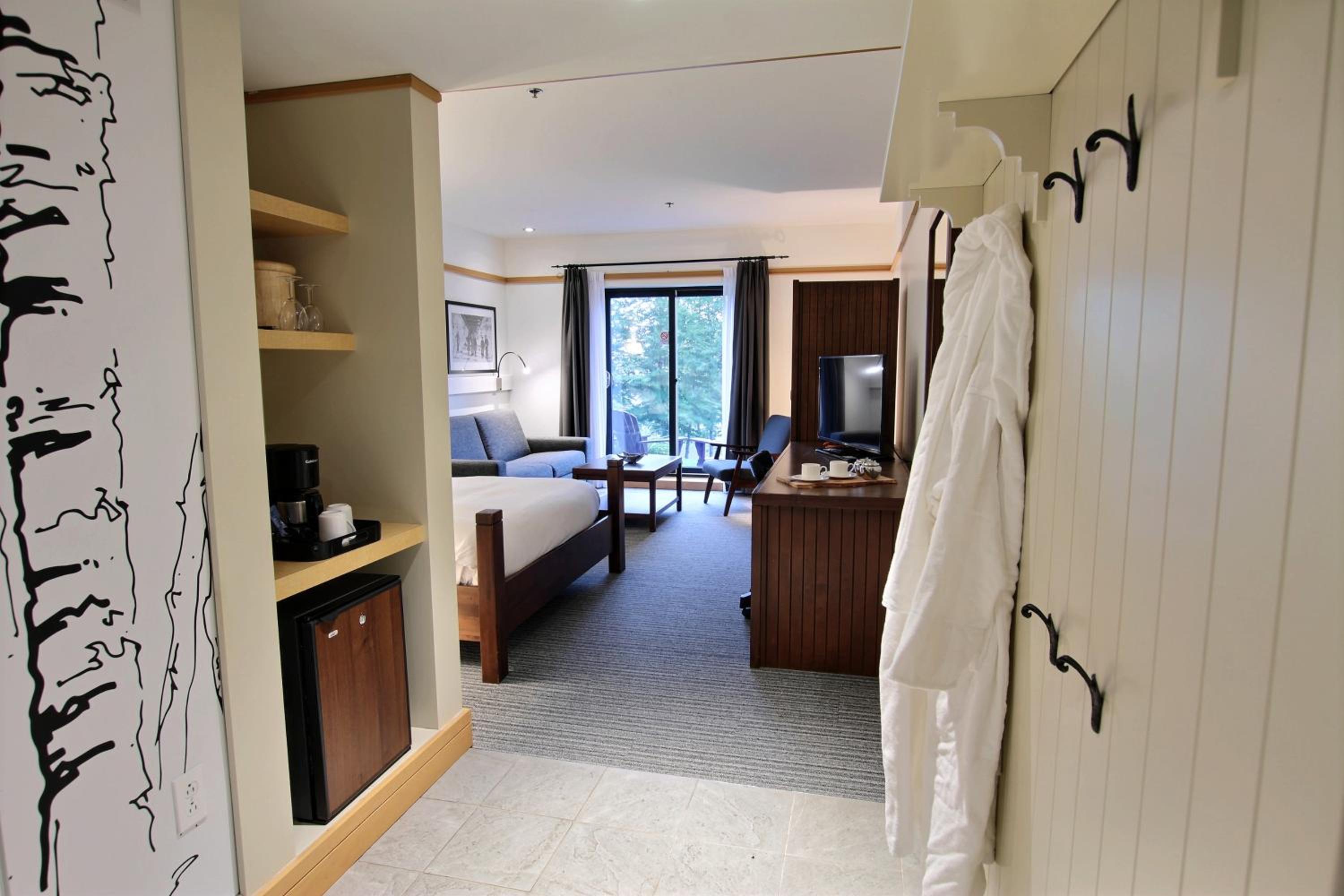 Superior Queen Room with Lake View and Terrace photo 3