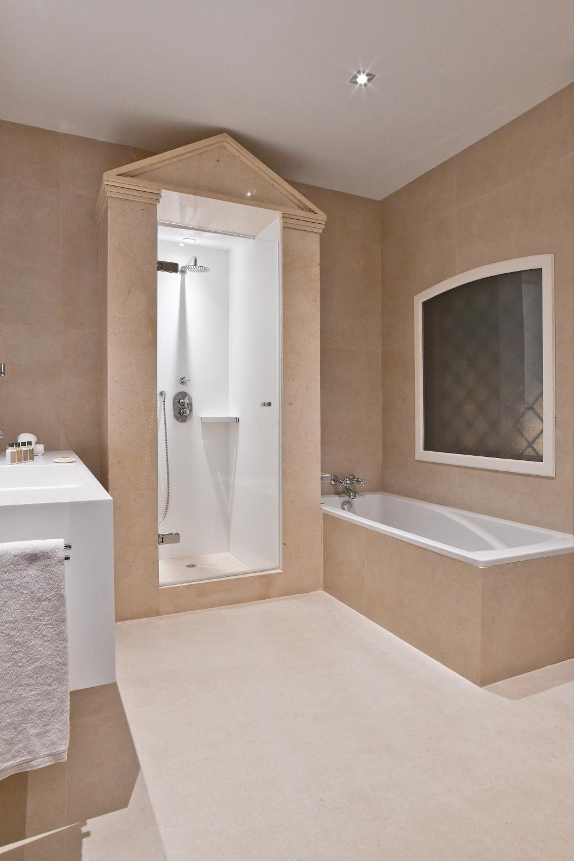 Junior Suite - Photo 6
