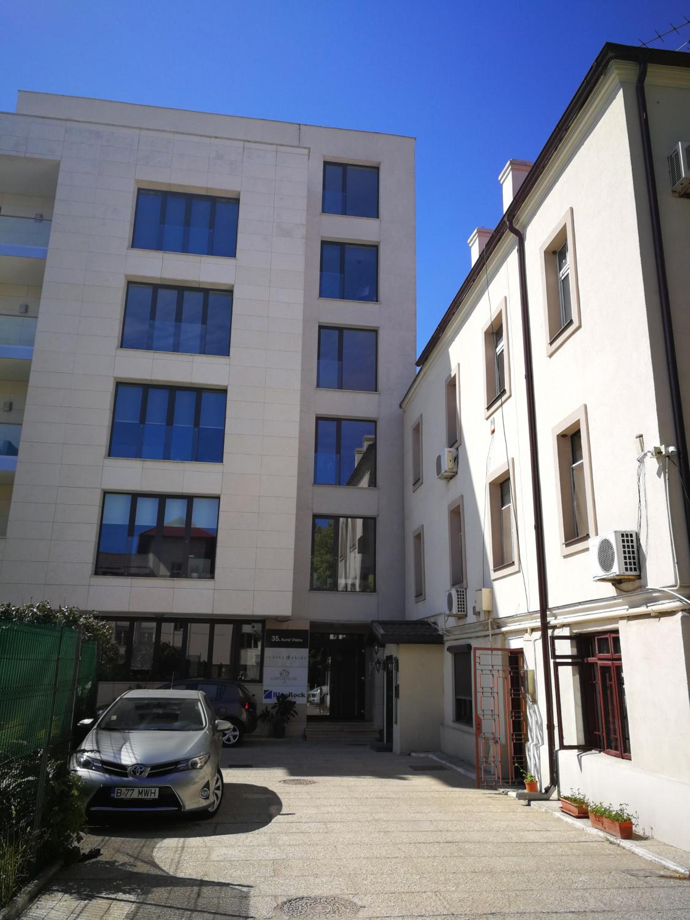 Apartment - Photo 3