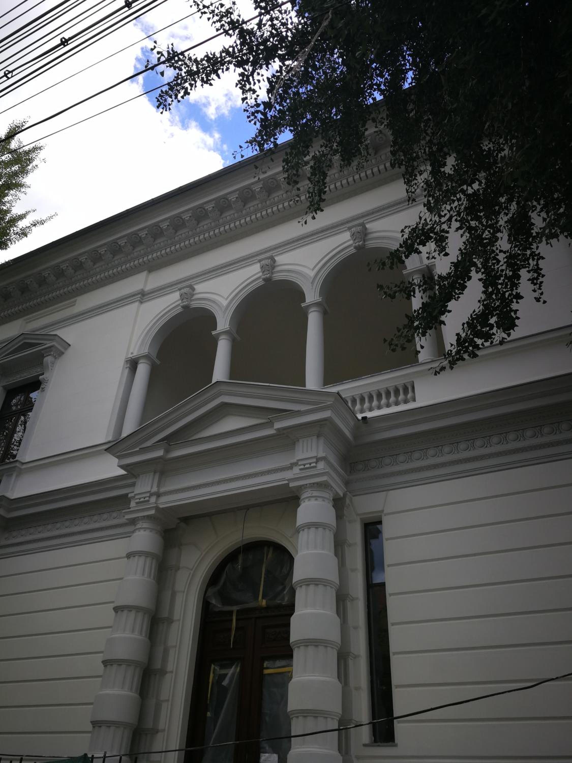 Apartment - Photo 2