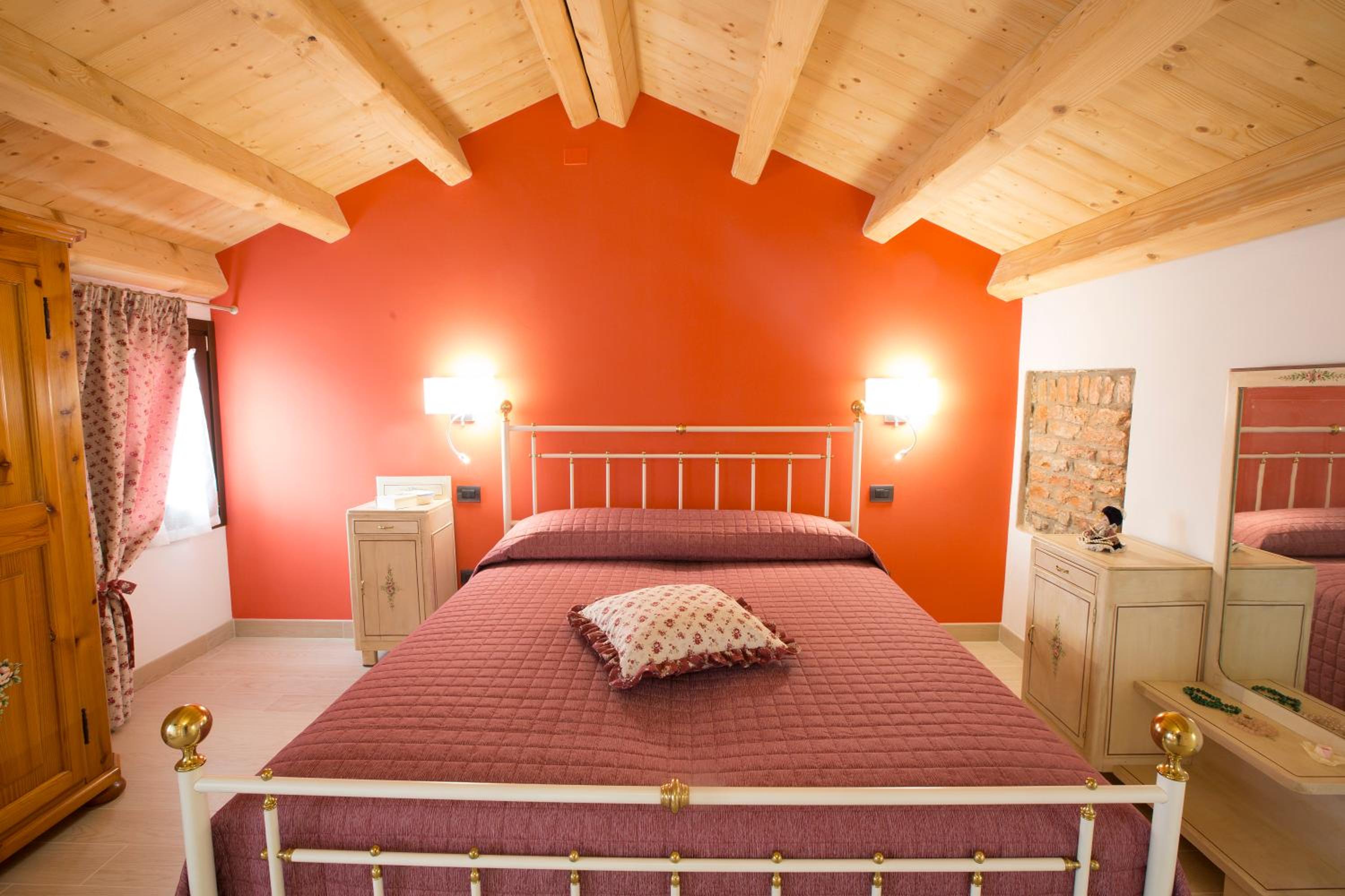 Maisonette photo 1