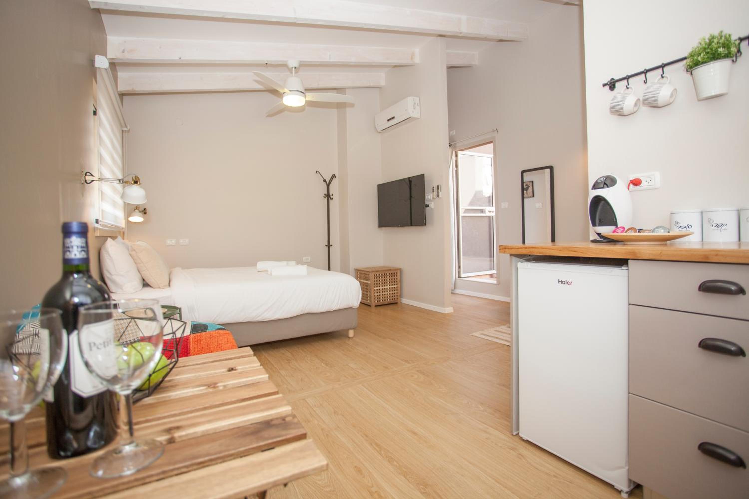 Suite with Balcony - Photo 1