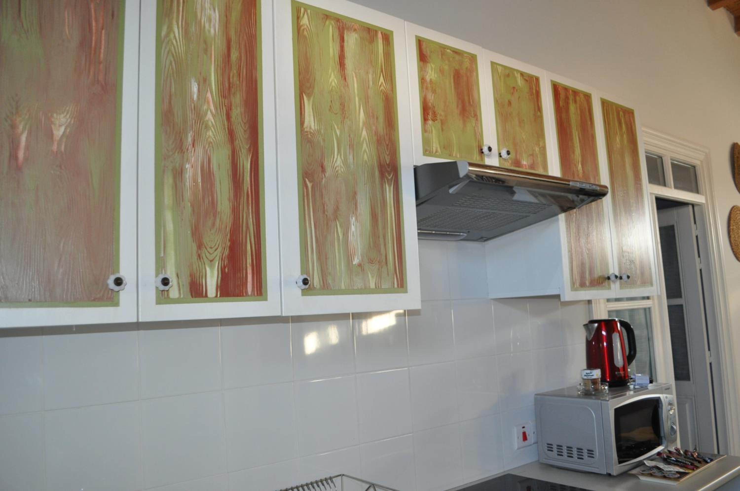 Two-Bedroom Apartment - Photo 3