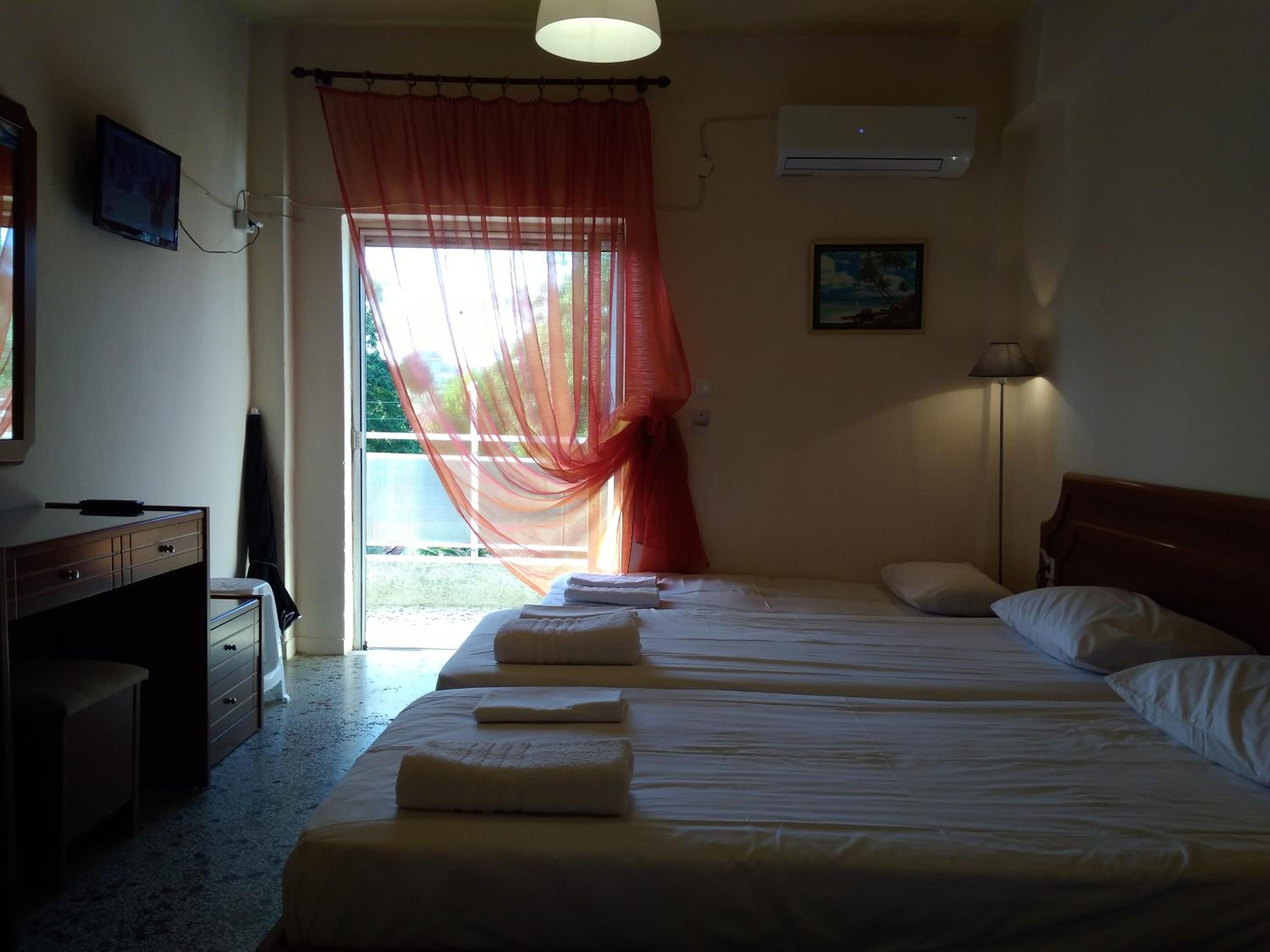 Apartment with Balcony - Photo 11