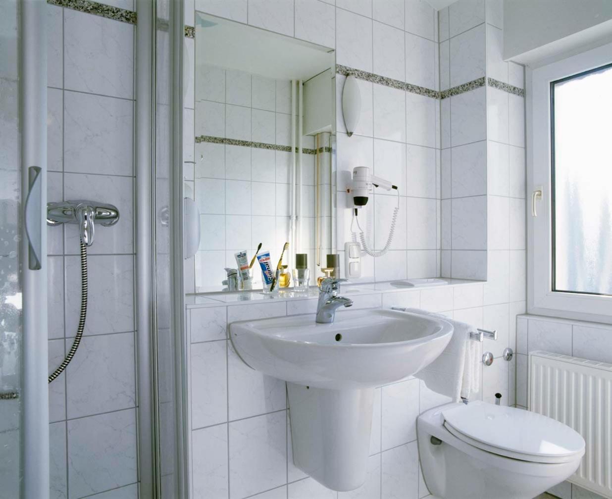 Standard Double Room - Photo 7