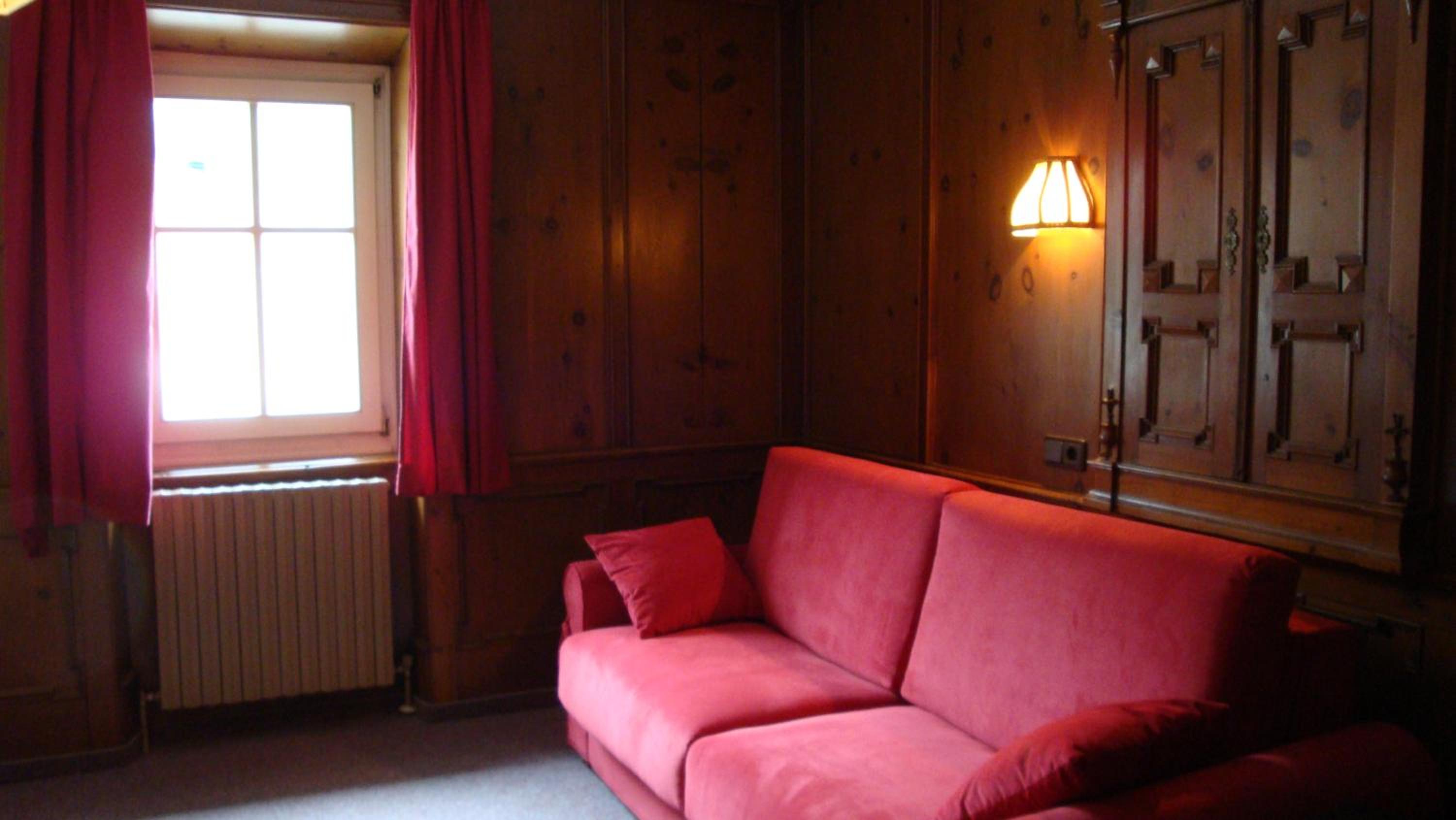 One-Bedroom Apartment (6 Adults) - Photo 1