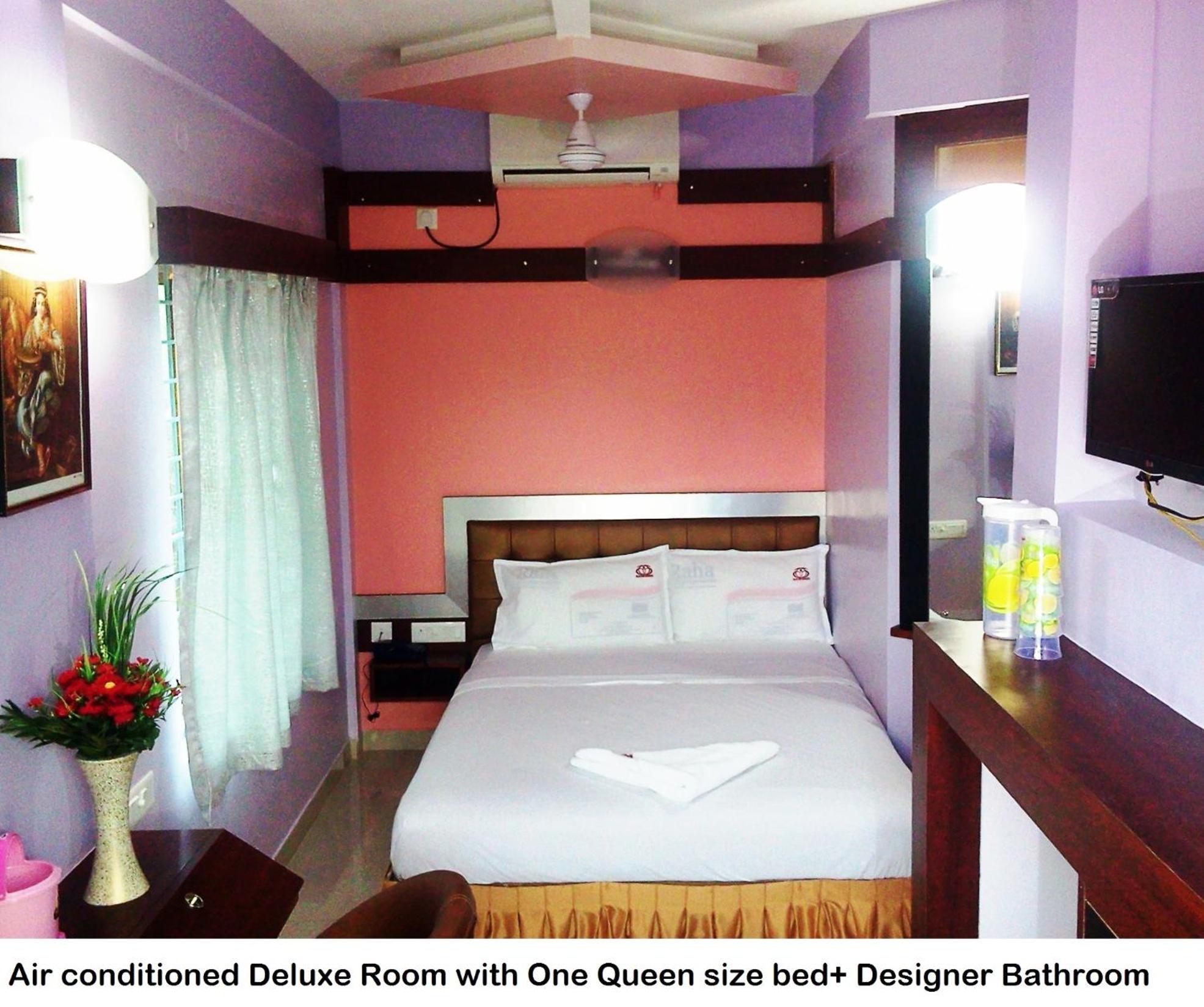 Double Room with Balcony (2 Adults + 1 Child) photo 1
