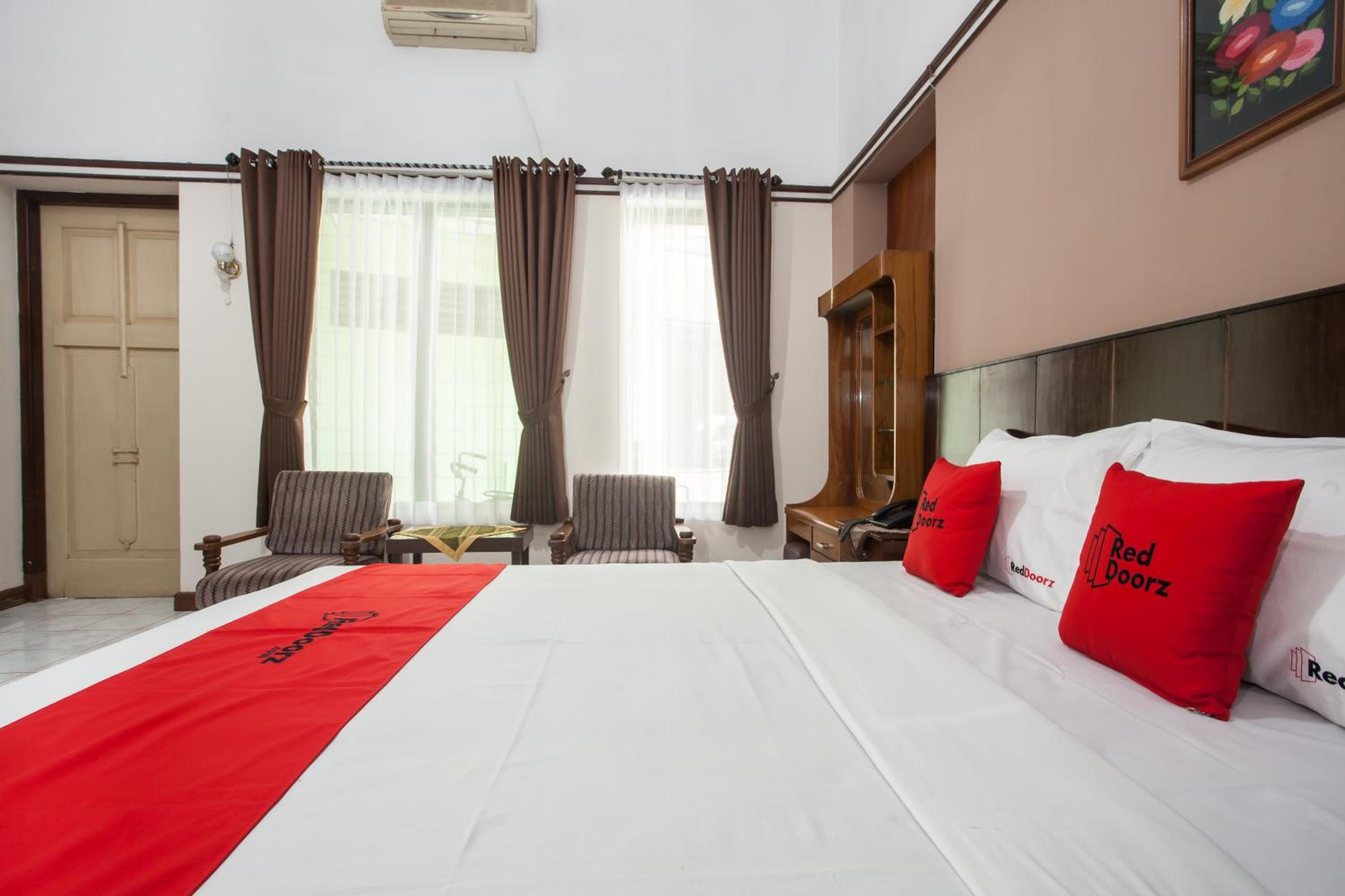 Double Room - Photo 8