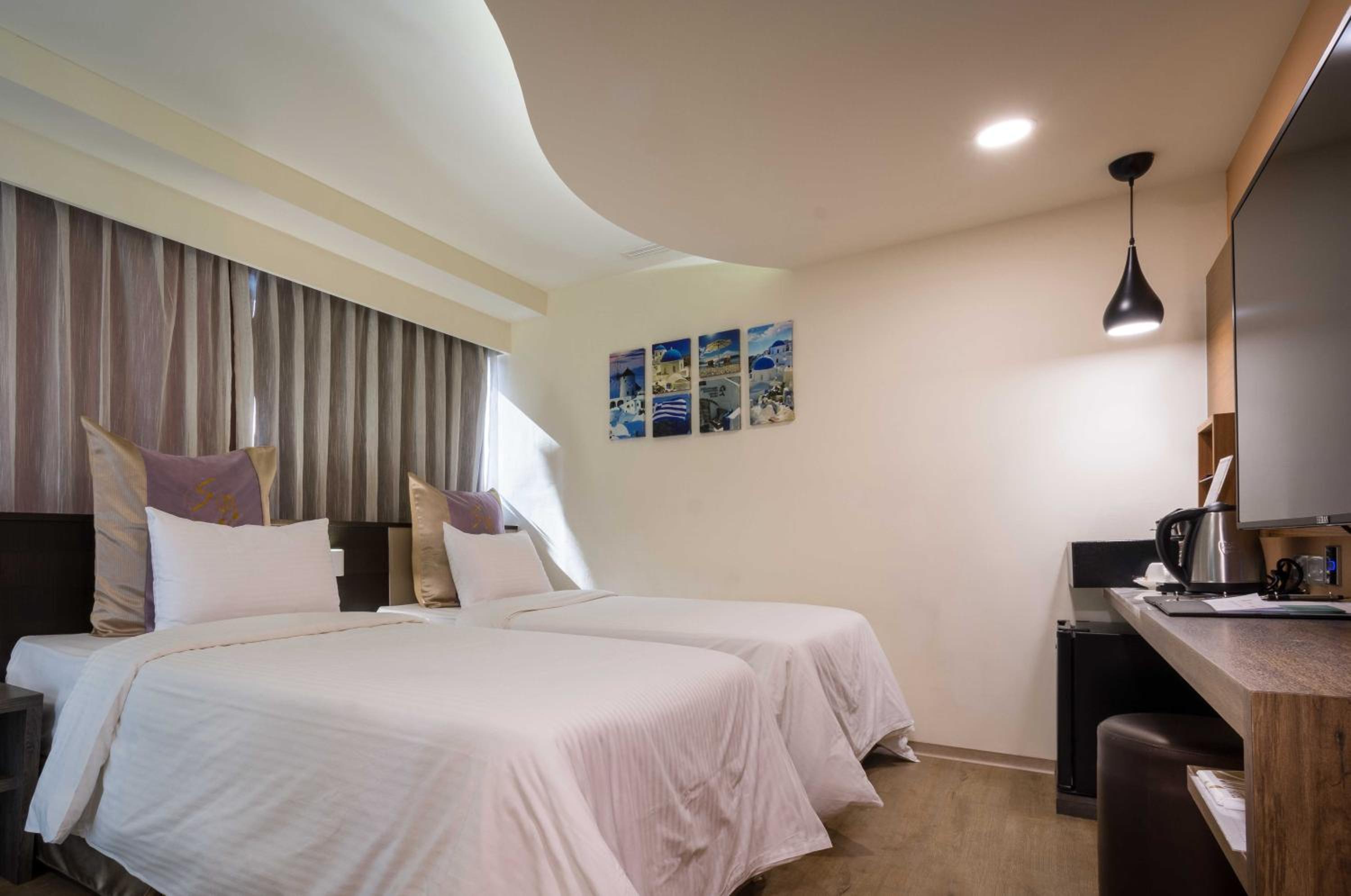 Classic Twin Room