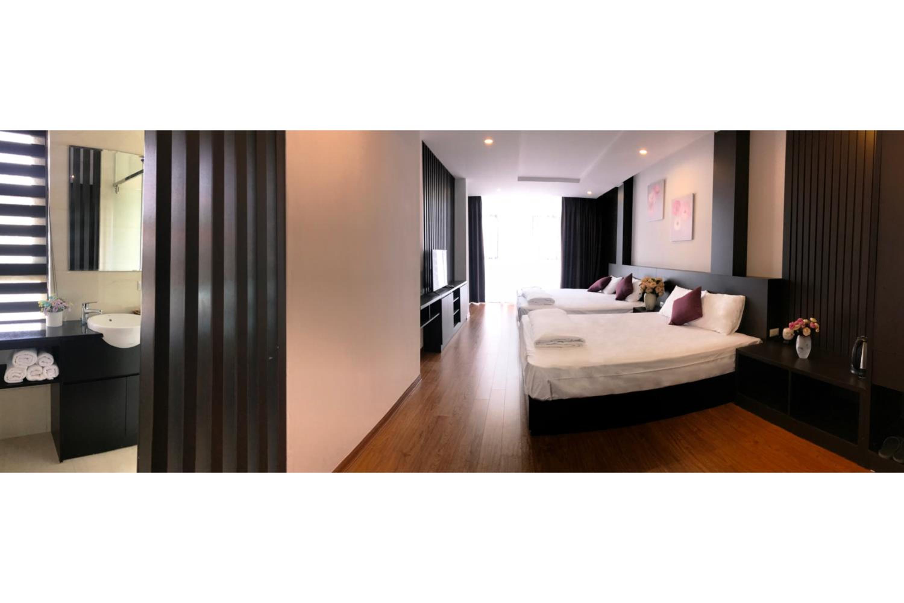 Quadruple Room with Sea View - Photo 17