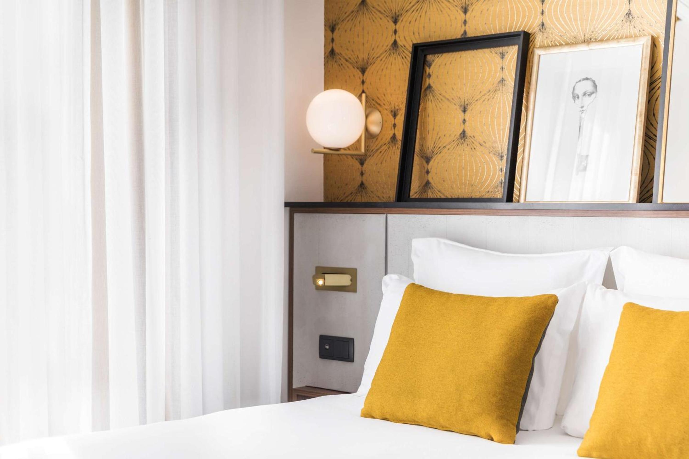 Classic Double Room with Access to Relaxation Area photo 1
