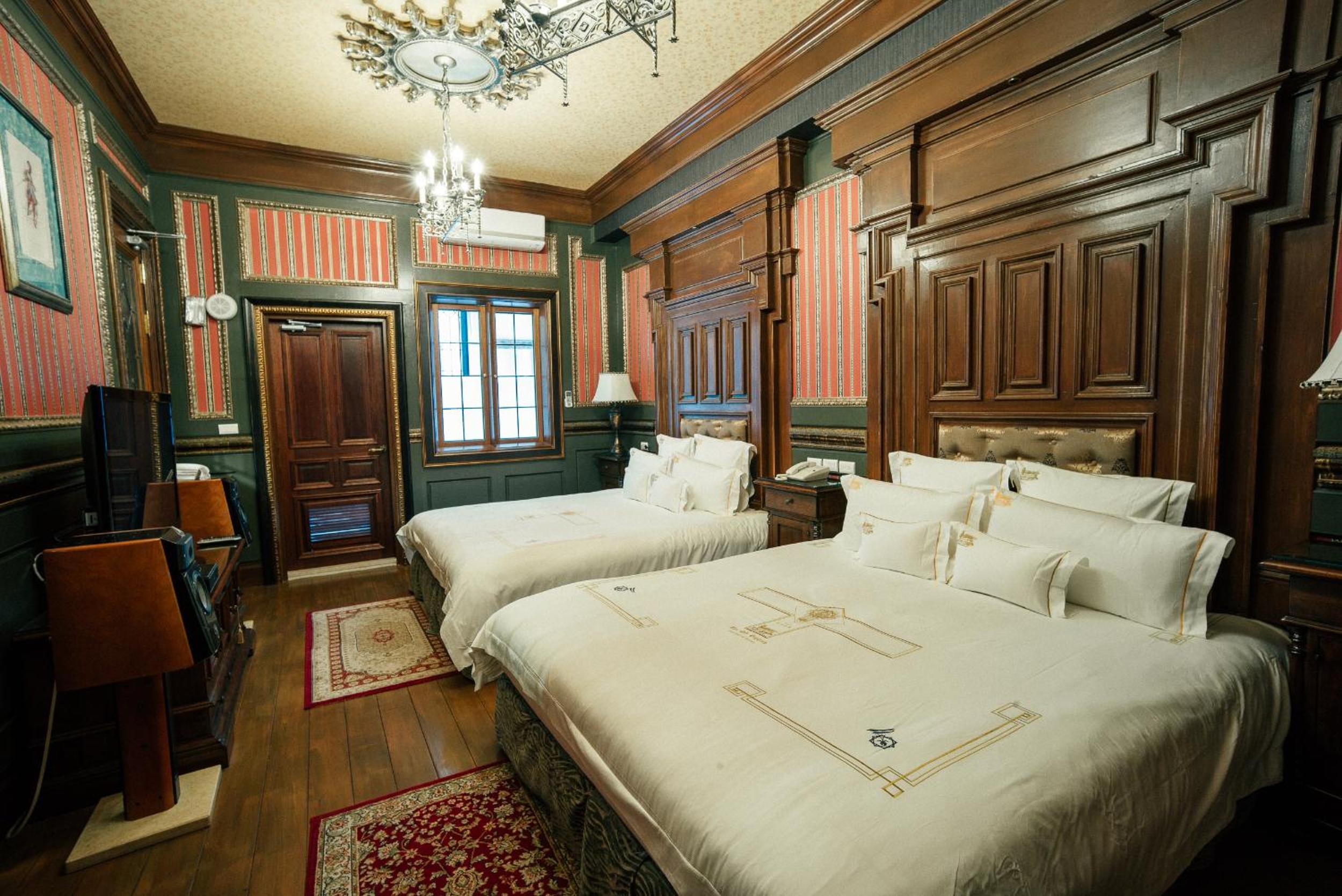 Superior Quadruple Room photo 3