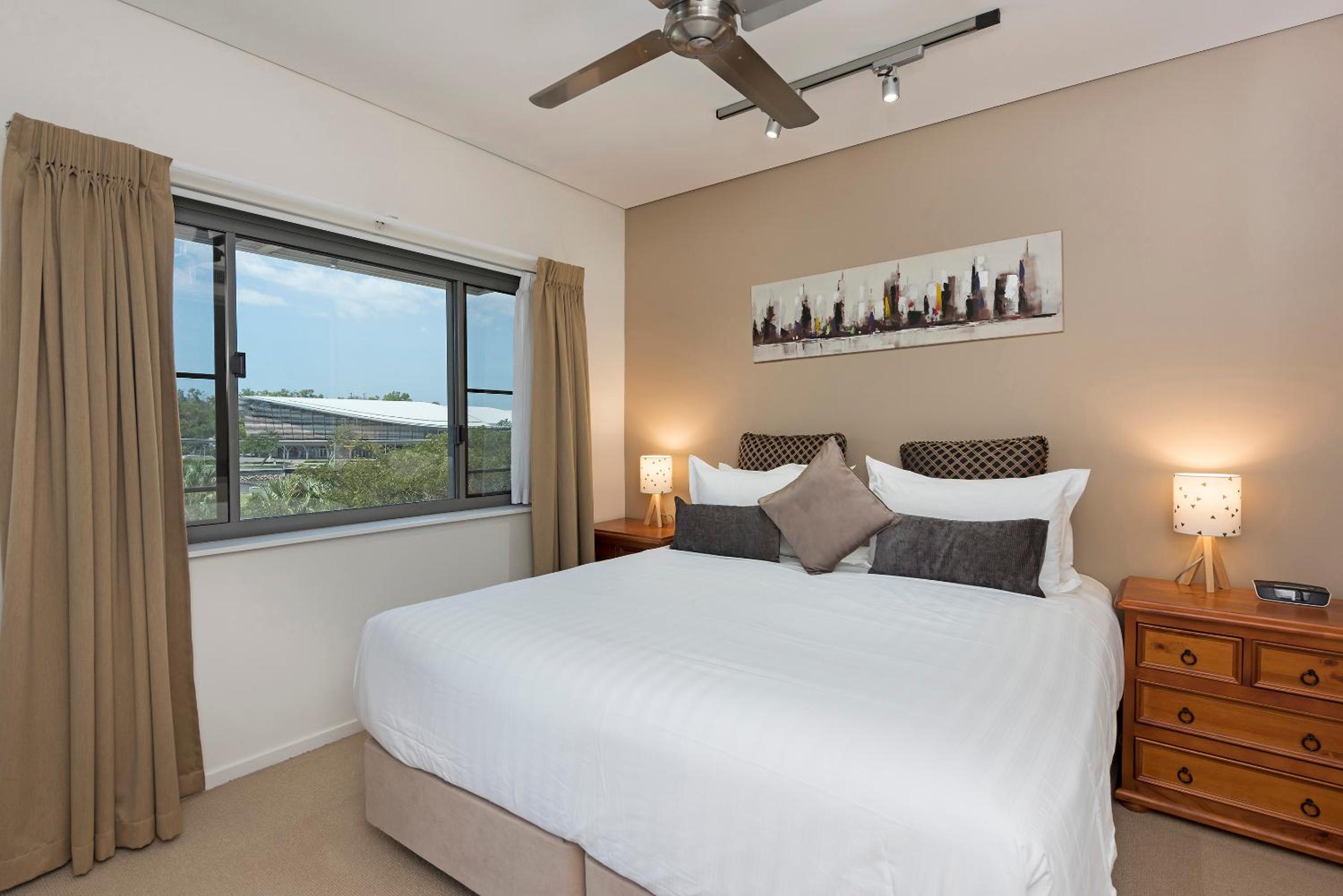 One Bedroom Apartment with Beach View photo 1