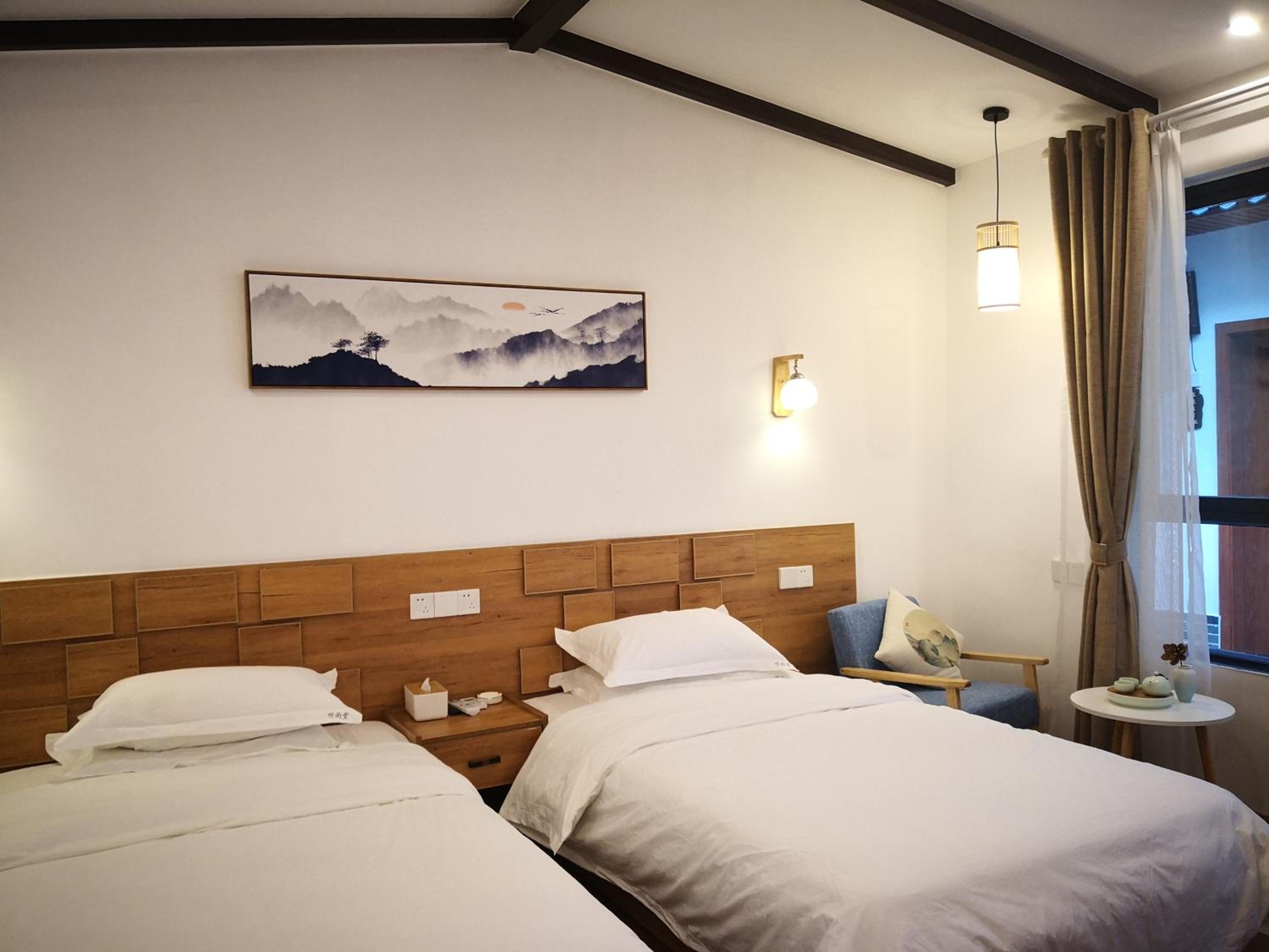 Double or Twin Room with Garden View photo 3
