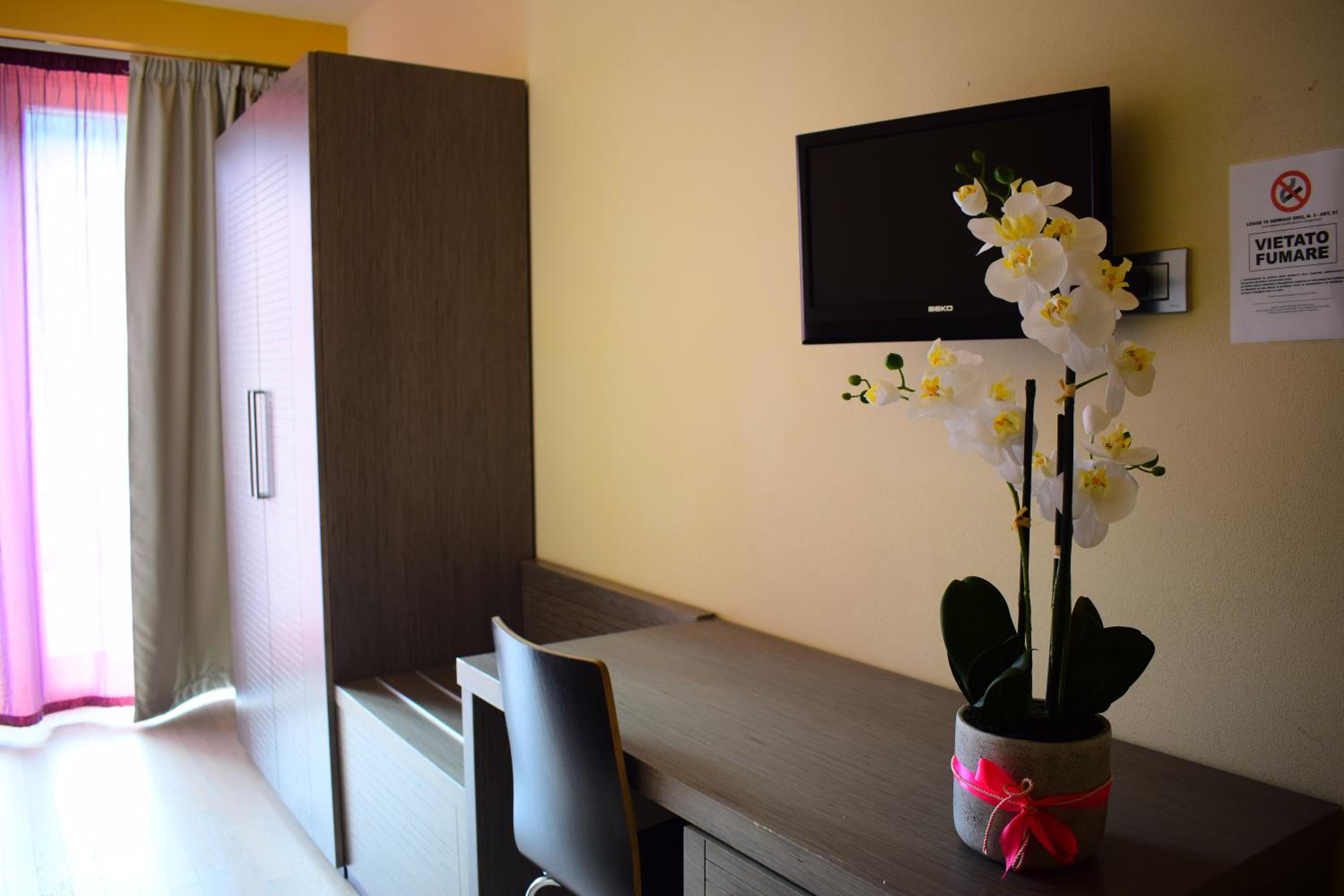 Luxury Two-Bedroom Apartment photo 1