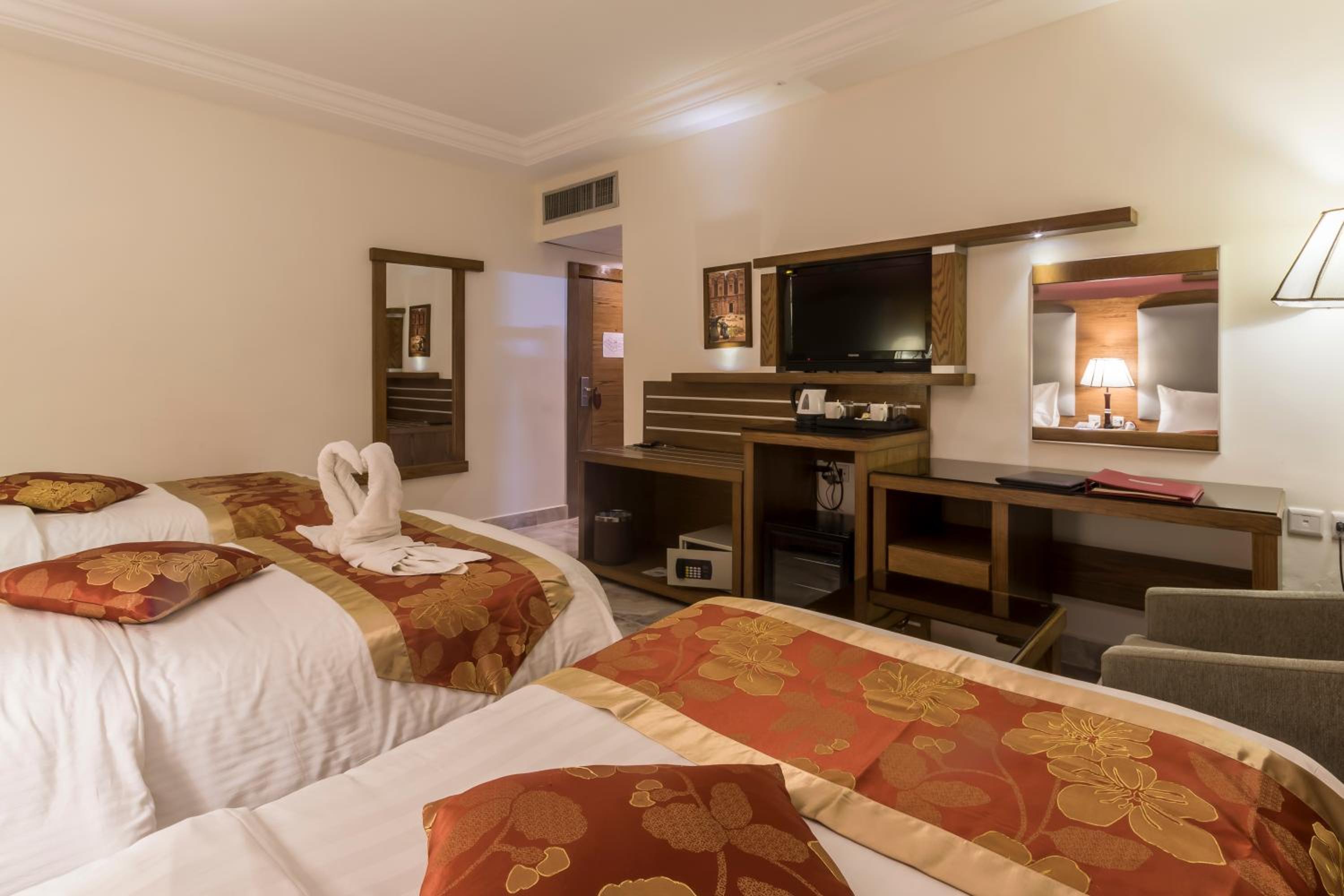 Triple Room - Photo 5