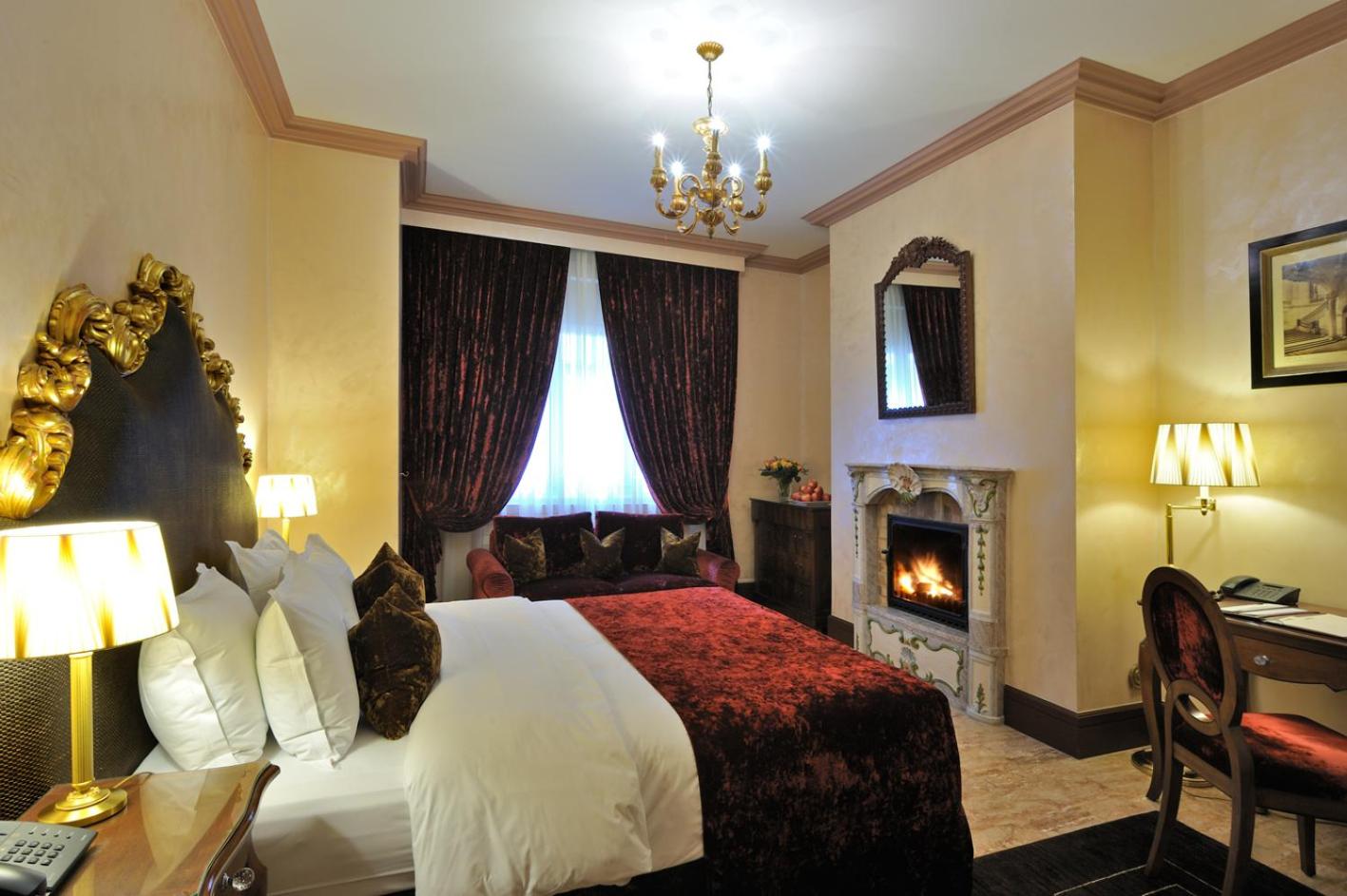 Classic Double Room thumbnail 5