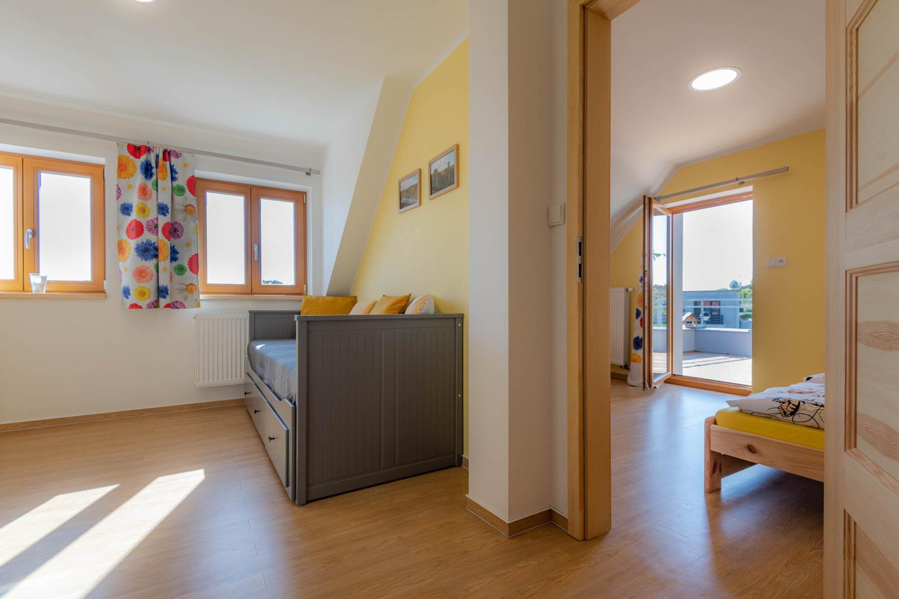 Apartment with Garden View - Photo 18