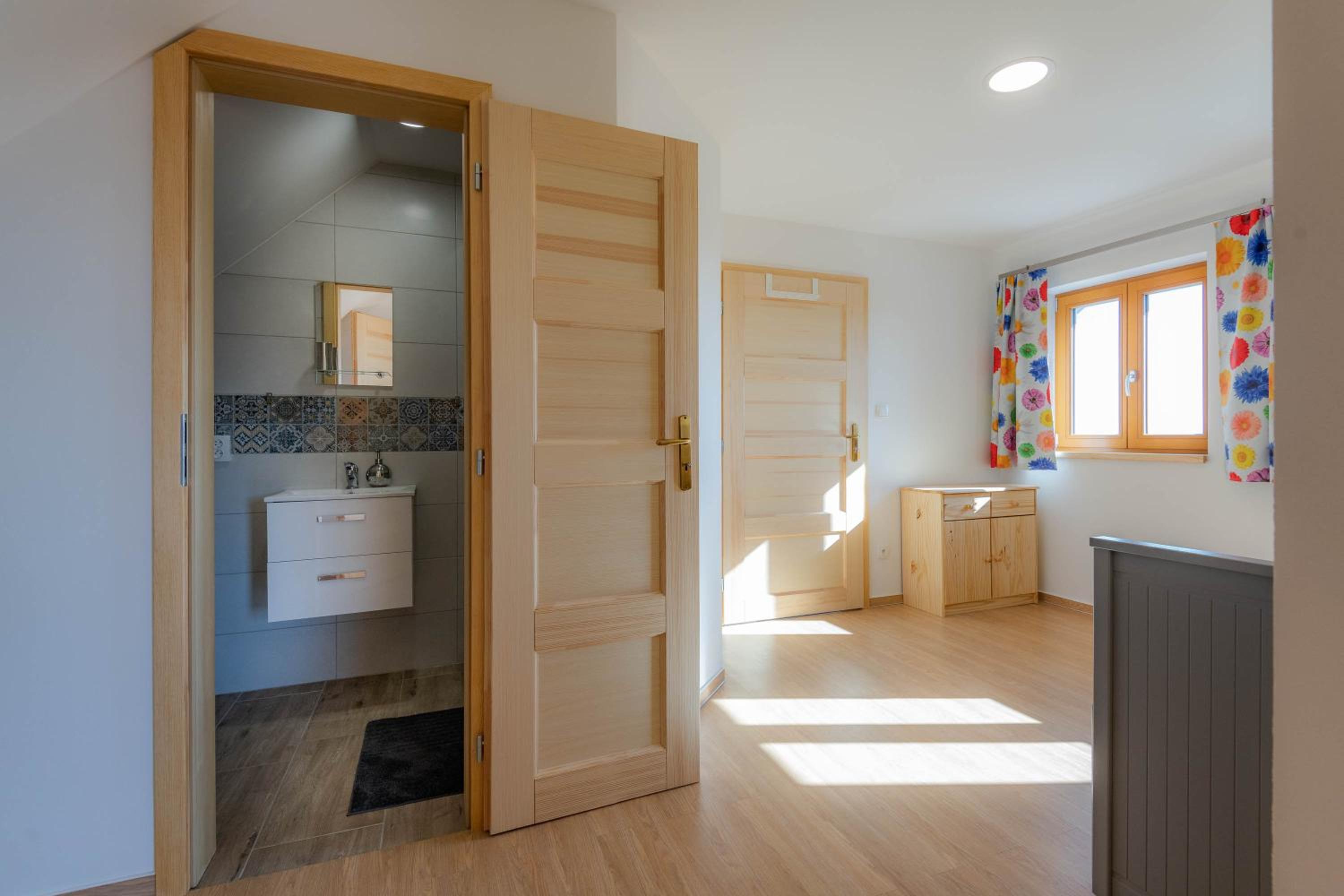 Apartment - Photo 5