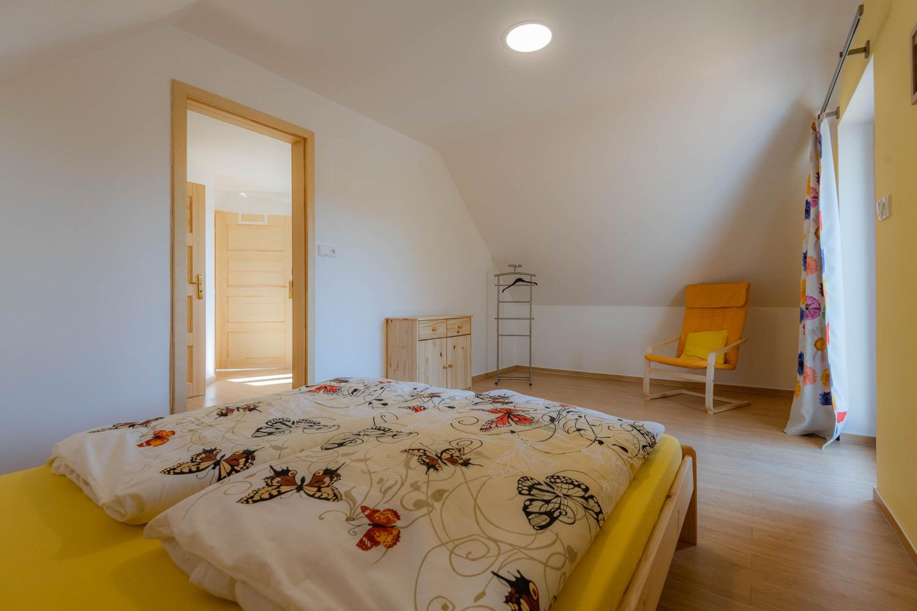 Apartment with Garden View - Photo 17