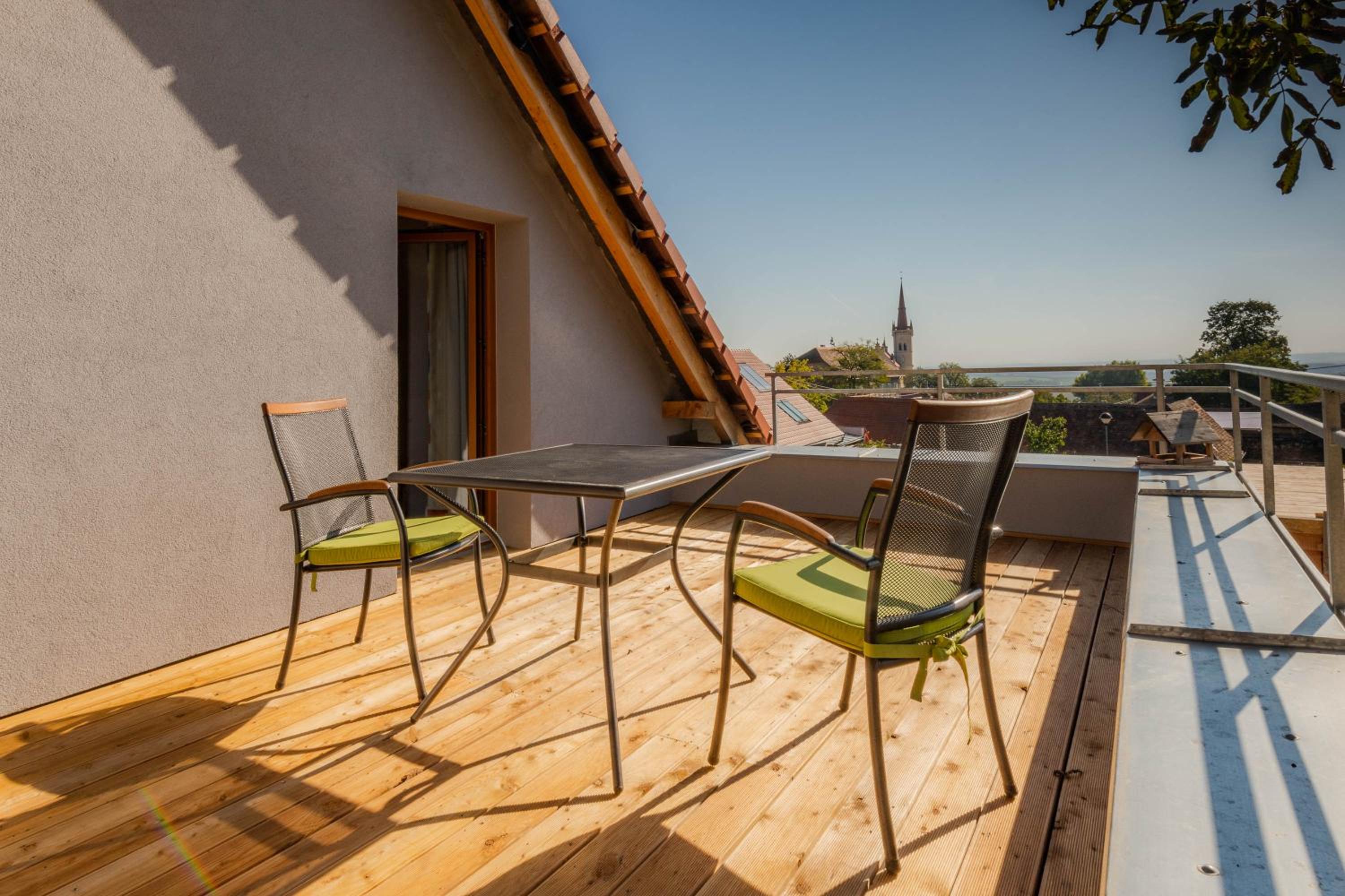 Apartment with Garden View - Photo 14