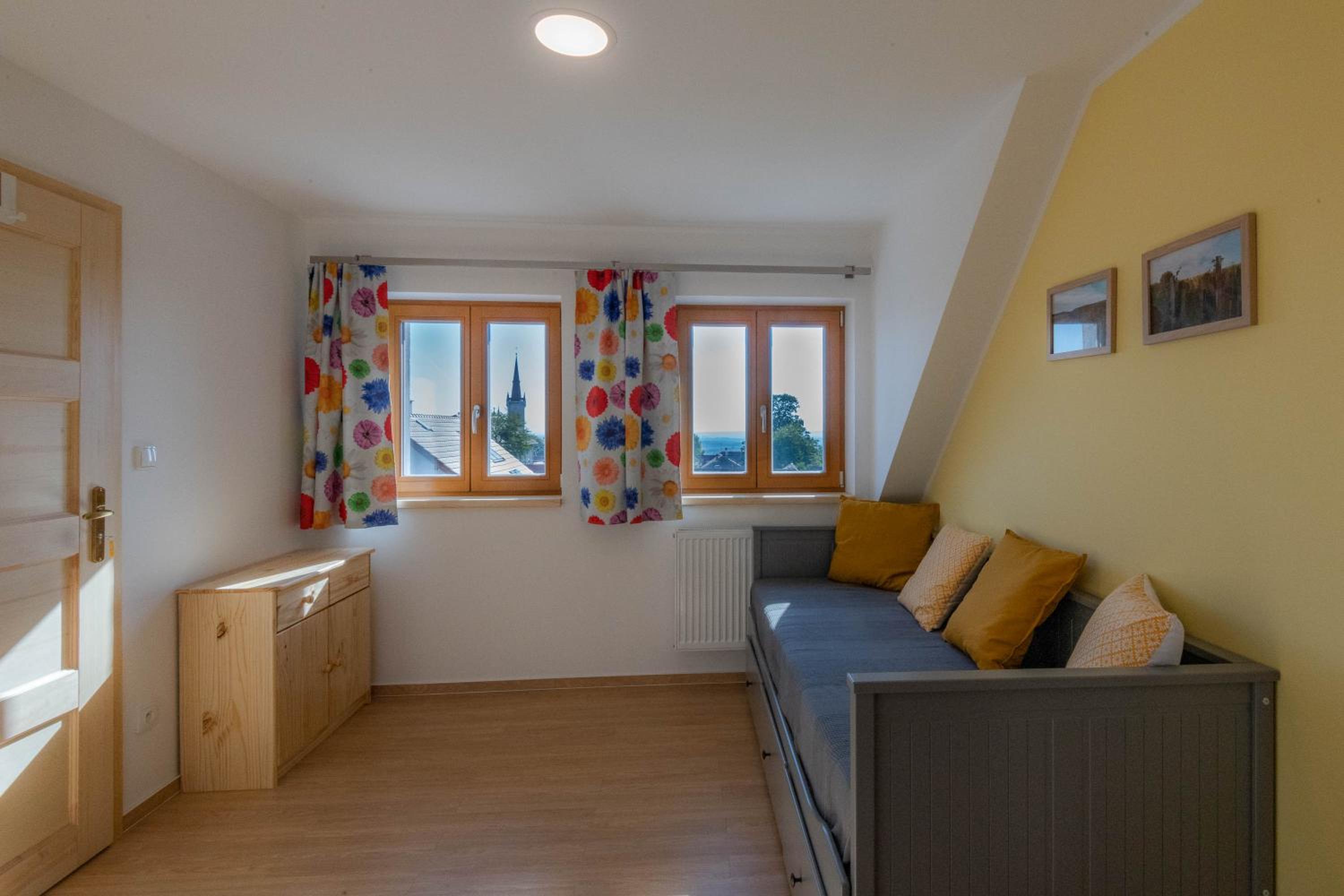 Apartment with Garden View - Photo 9
