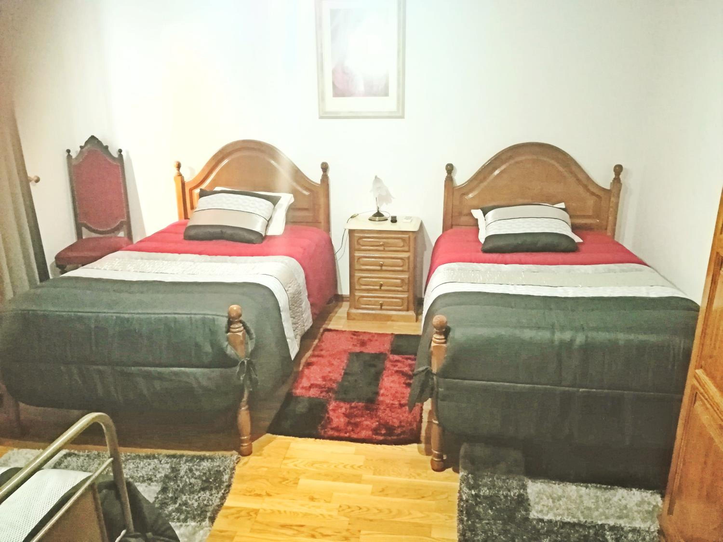 Quadruple Room with Shared Bathroom photo 2