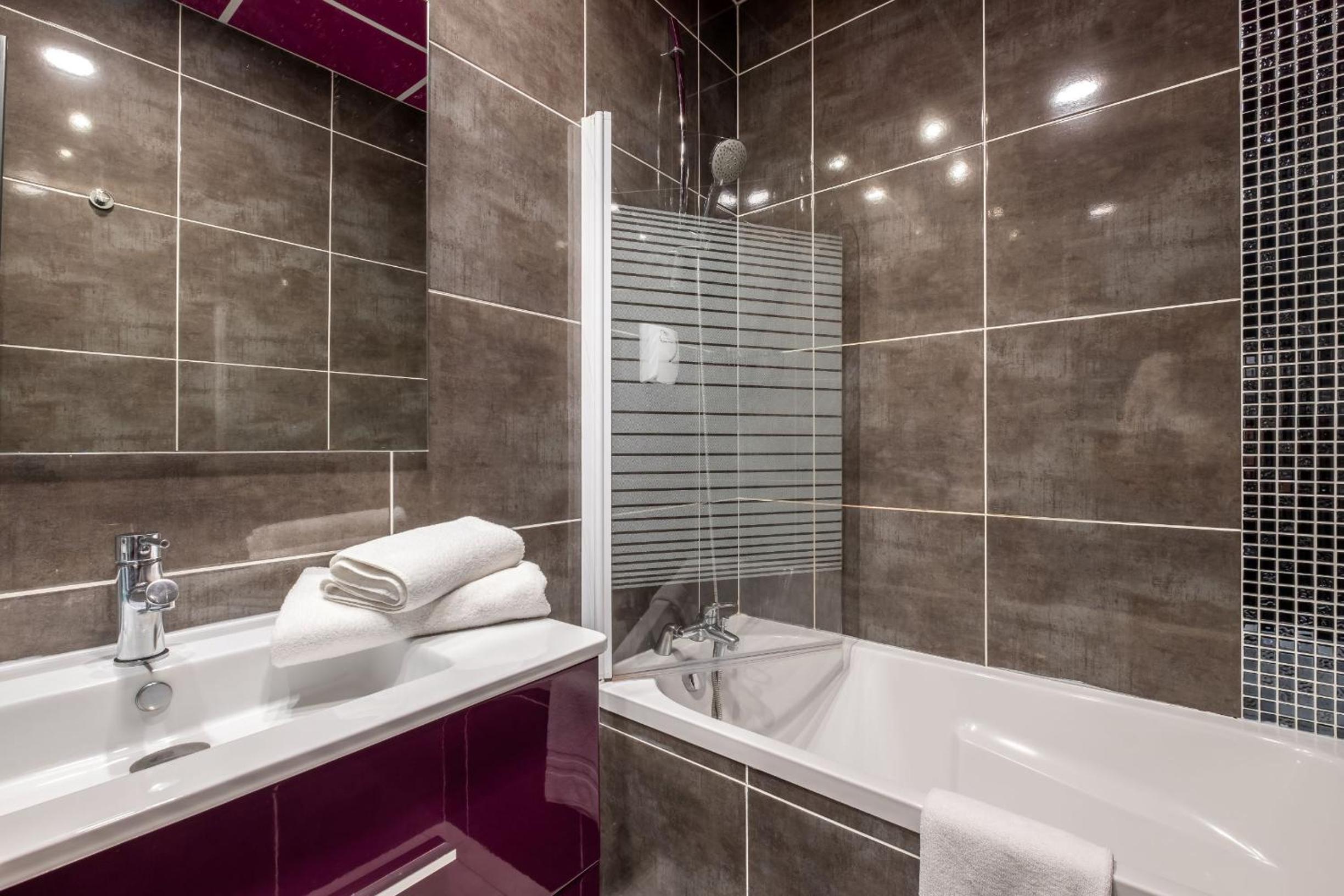 Superior Twin Room - Photo 3