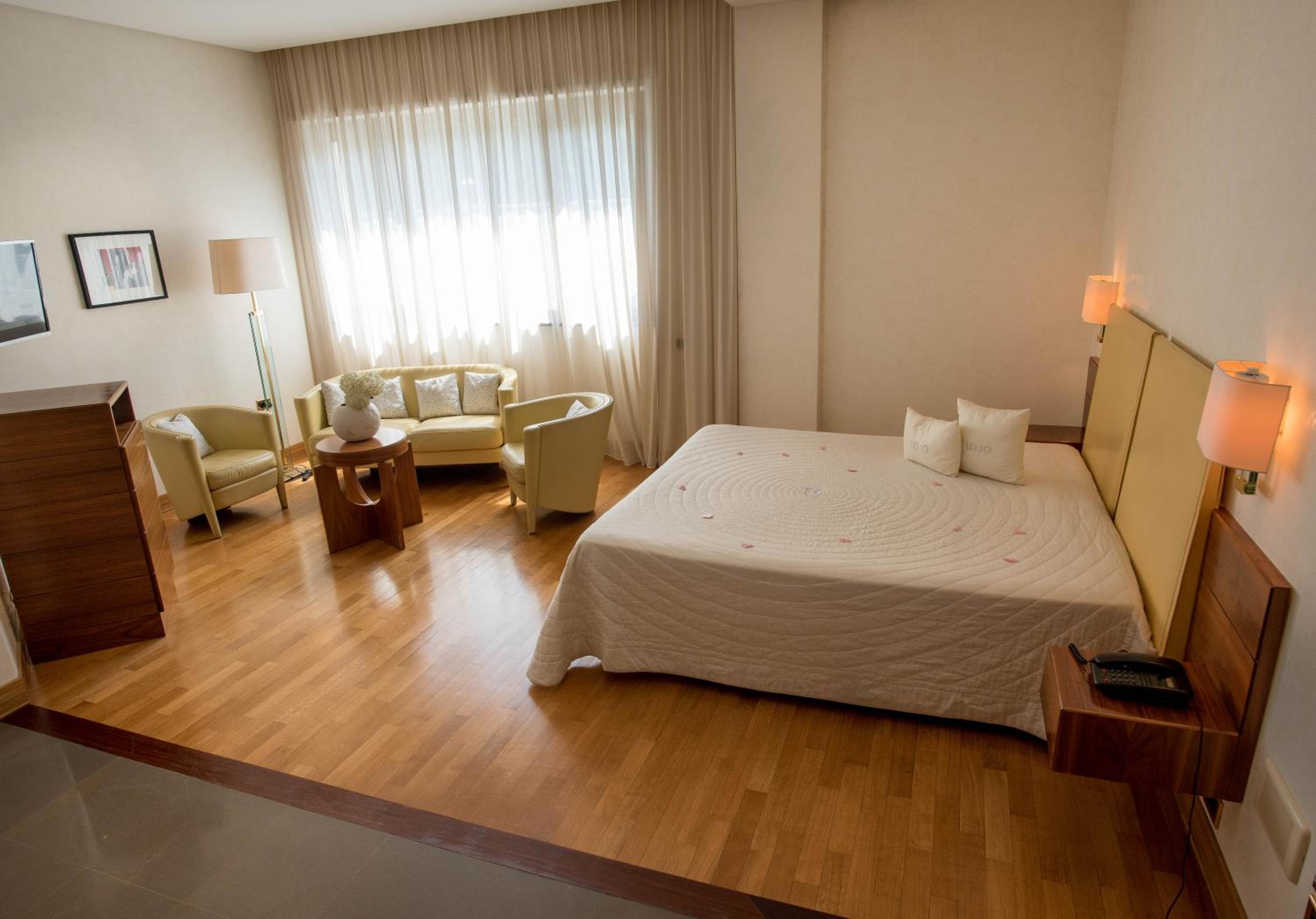 Double Room - Photo 2